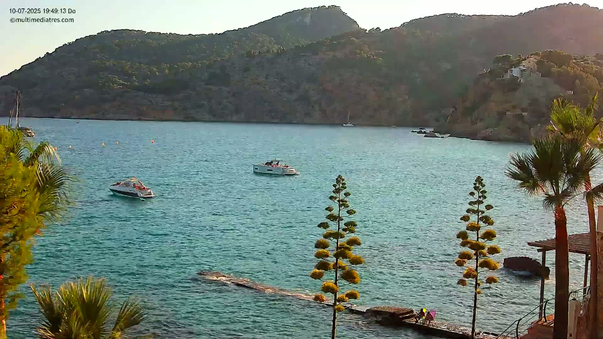 Mallorca Camp de Mar Roca Coast  Live Cam - Sierra de Tramontana, Mallorca, Islas Baleares (Balearic Islands), Spain
