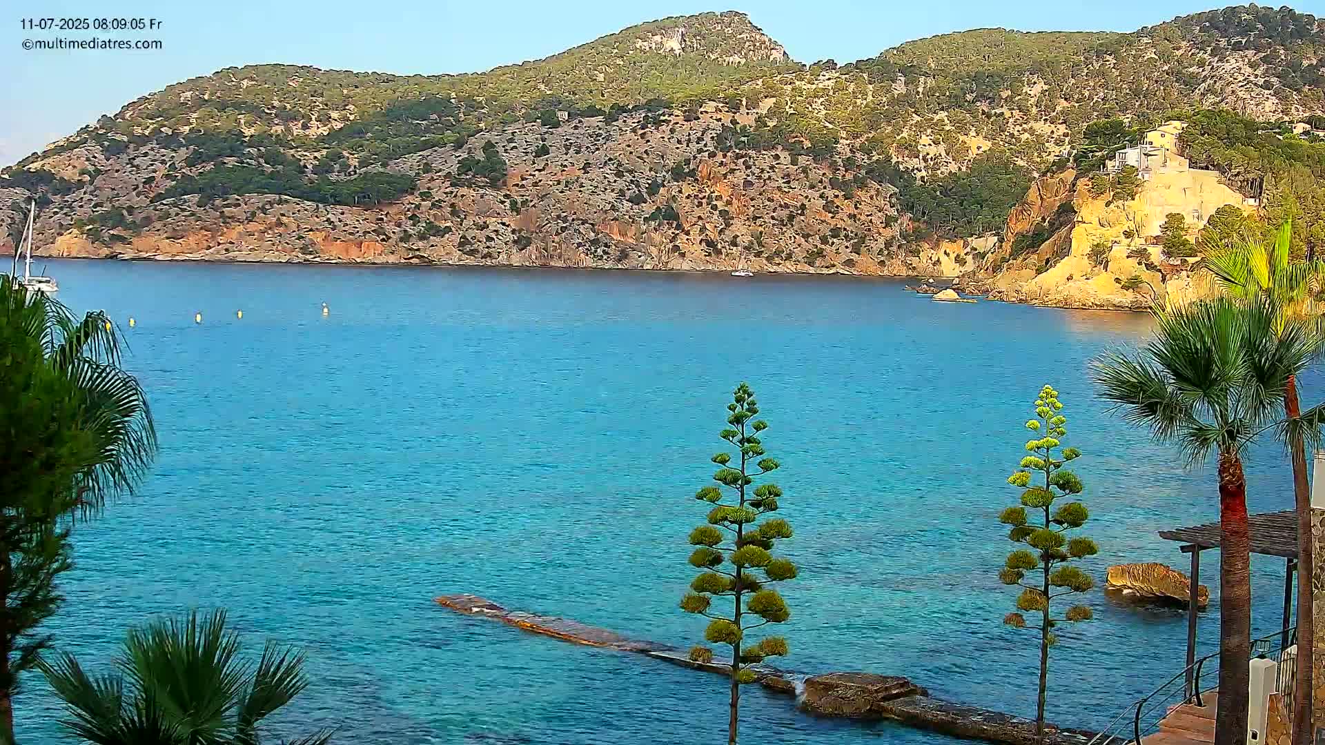 Mallorca Camp de Mar Roca Coast  Live Cam - Sierra de Tramontana, Mallorca, Islas Baleares (Balearic Islands), Spain