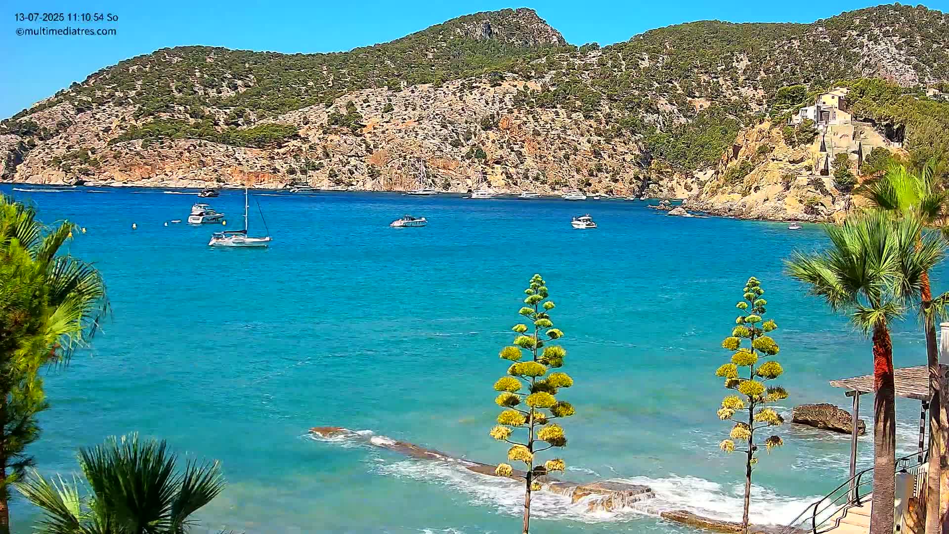 Mallorca Camp de Mar Roca Coast  Live Cam - Sierra de Tramontana, Mallorca, Islas Baleares (Balearic Islands), Spain