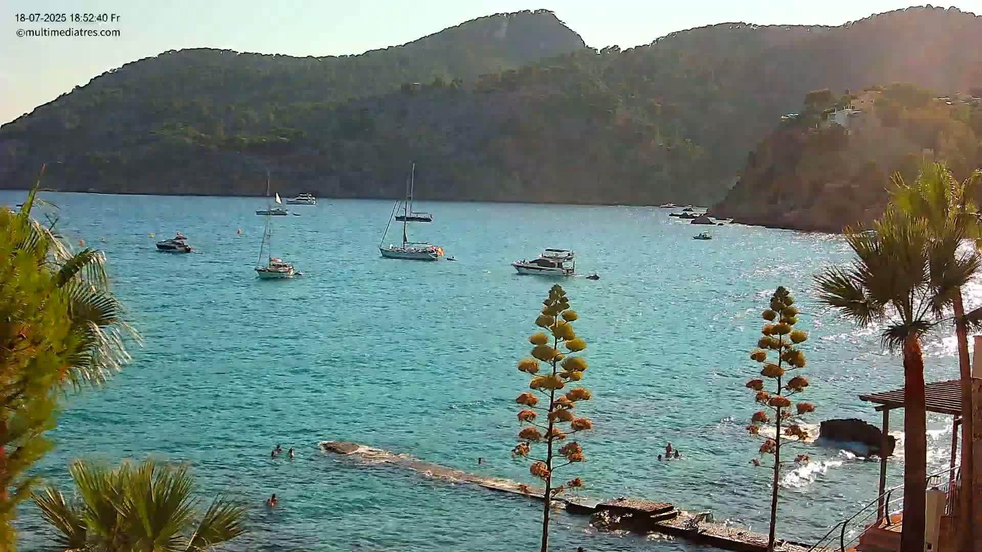 Mallorca Camp de Mar Roca Coast  Live Cam - Sierra de Tramontana, Mallorca, Islas Baleares (Balearic Islands), Spain