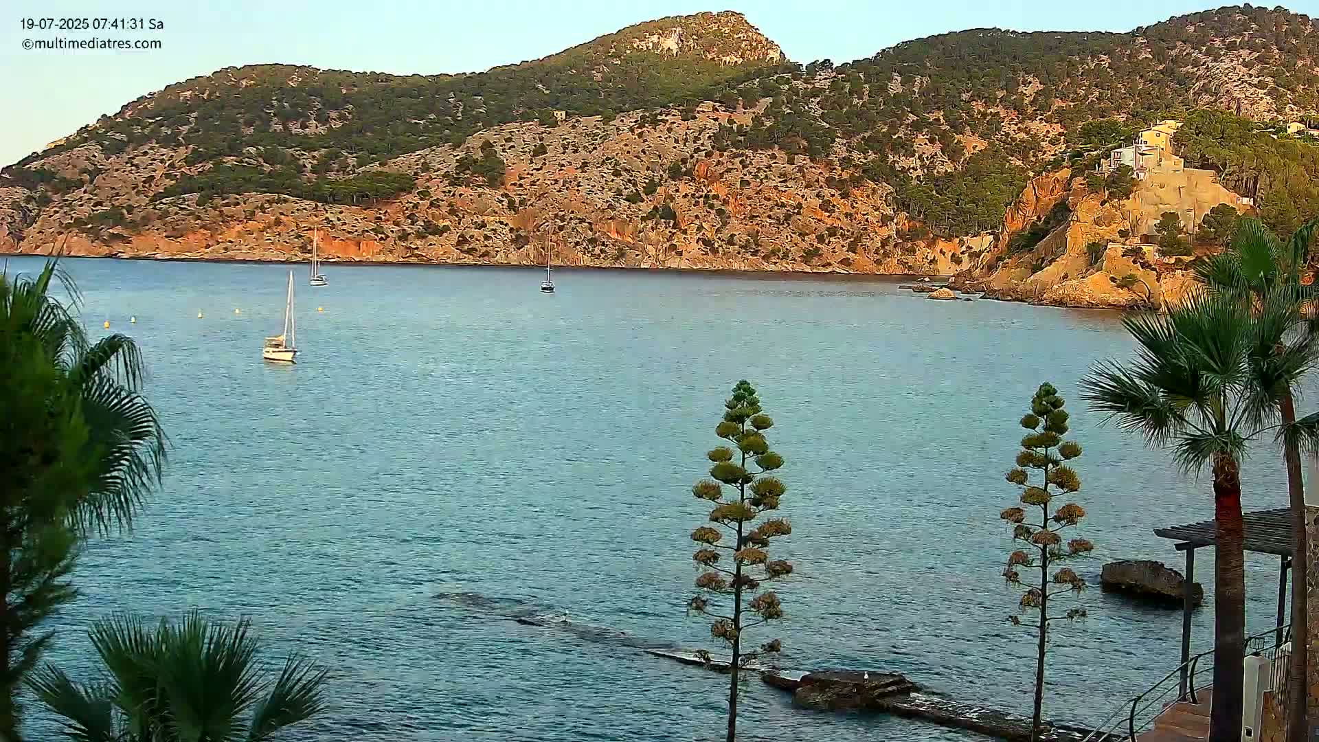 Mallorca Camp de Mar Roca Coast  Live Cam - Sierra de Tramontana, Mallorca, Islas Baleares (Balearic Islands), Spain