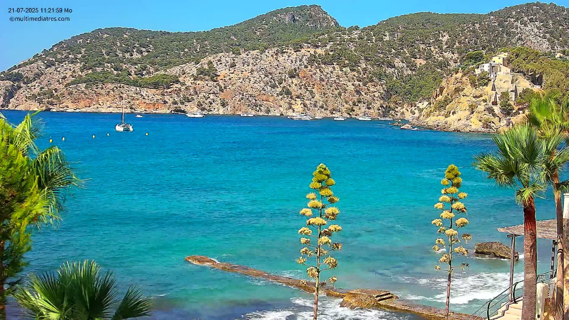 Mallorca Camp de Mar Roca Coast  Live Cam - Sierra de Tramontana, Mallorca, Islas Baleares (Balearic Islands), Spain