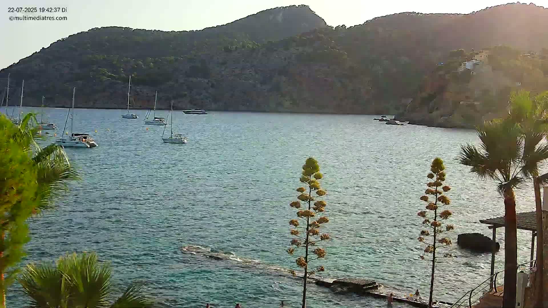 Mallorca Camp de Mar Roca Coast  Live Cam - Sierra de Tramontana, Mallorca, Islas Baleares (Balearic Islands), Spain