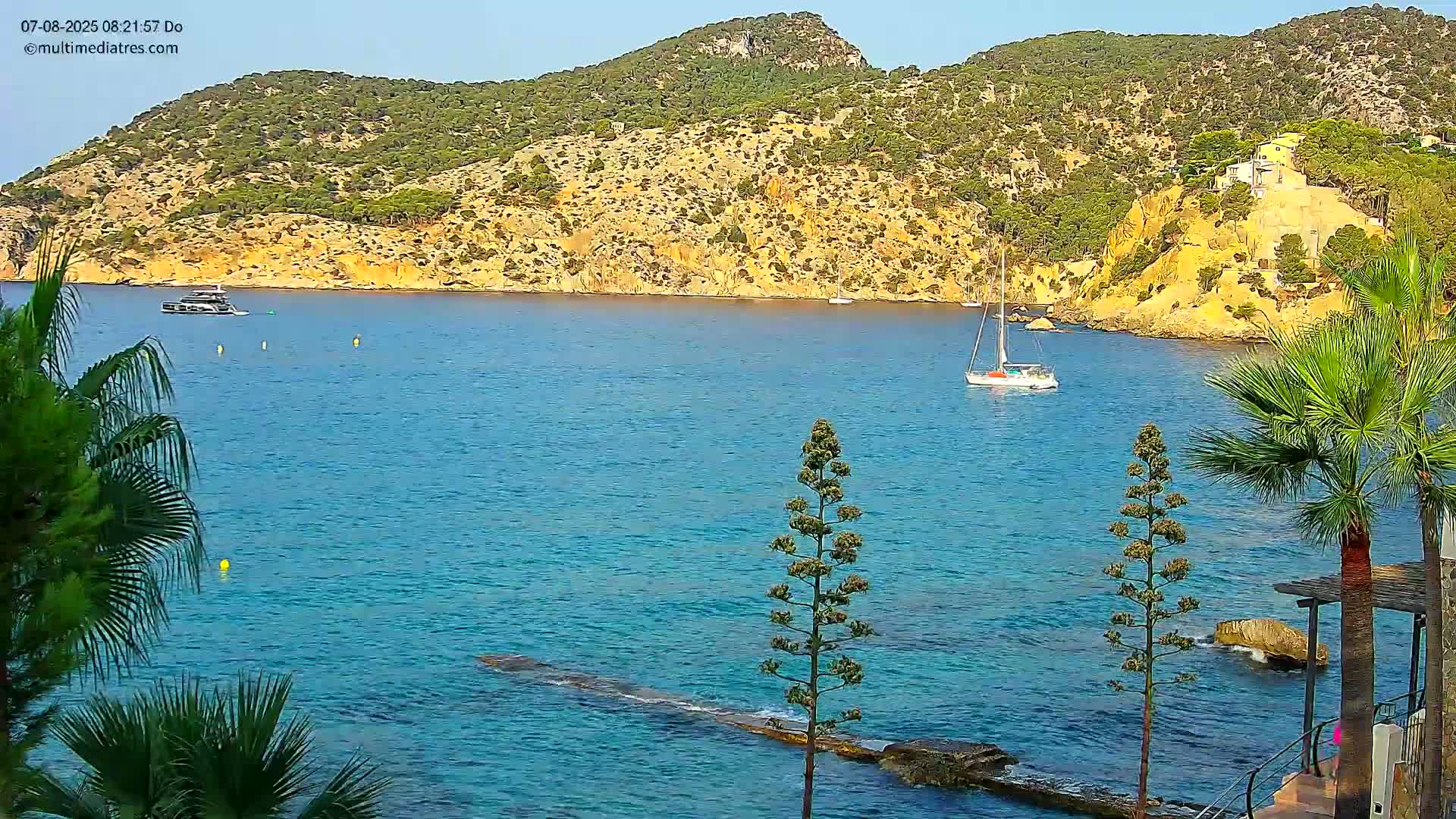 Mallorca Camp de Mar Roca Coast  Live Cam - Sierra de Tramontana, Mallorca, Islas Baleares (Balearic Islands), Spain