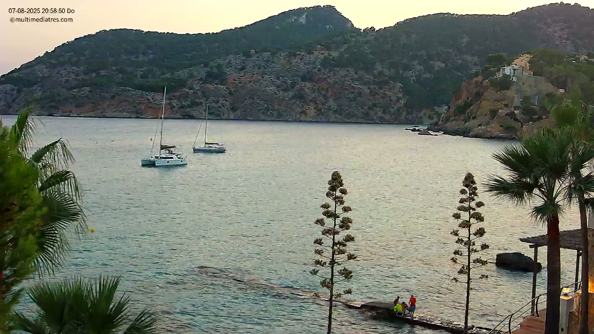 Mallorca Camp de Mar Roca Coast  Live Cam - Sierra de Tramontana, Mallorca, Islas Baleares (Balearic Islands), Spain