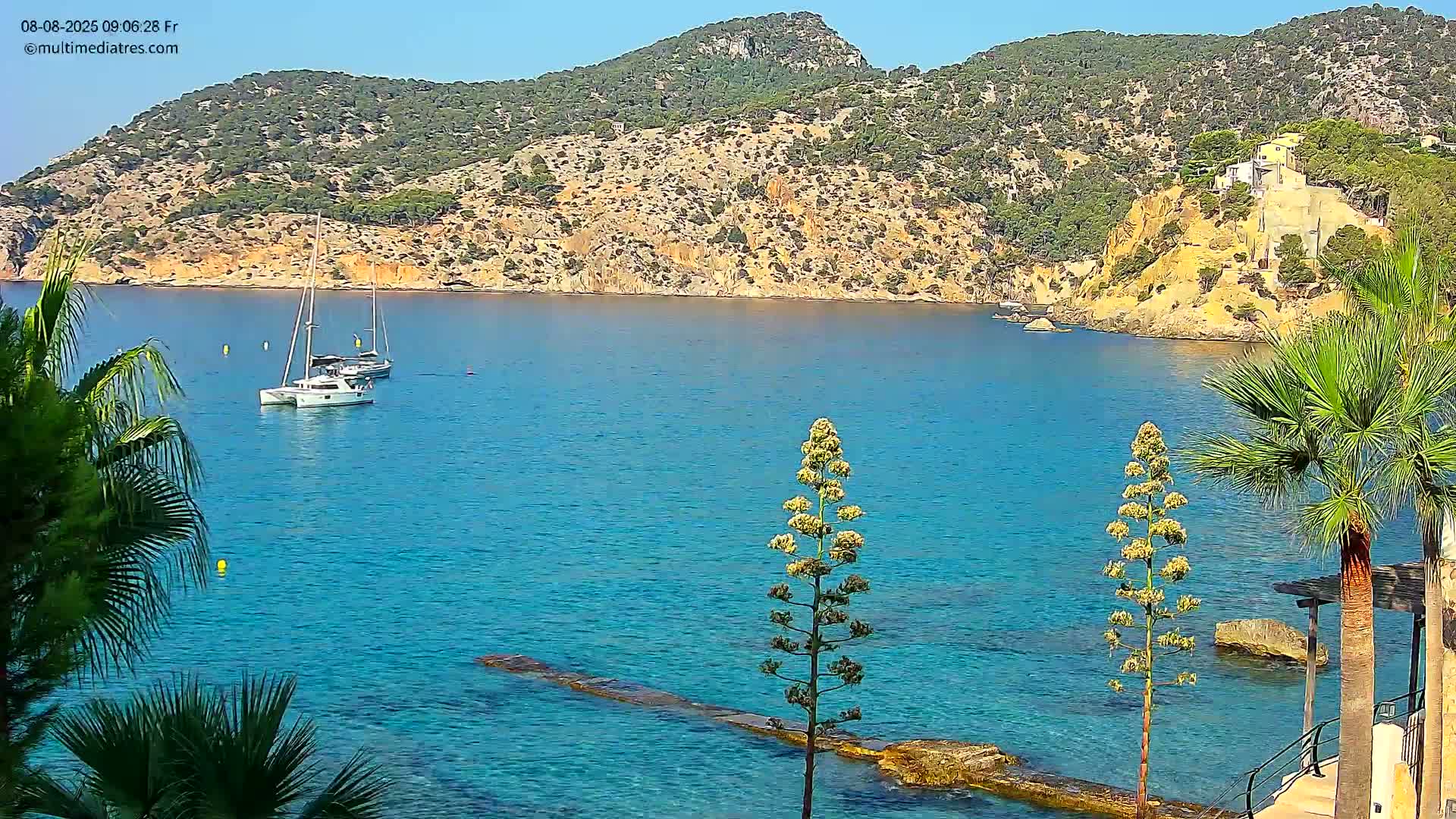 Mallorca Camp de Mar Roca Coast  Live Cam - Sierra de Tramontana, Mallorca, Islas Baleares (Balearic Islands), Spain