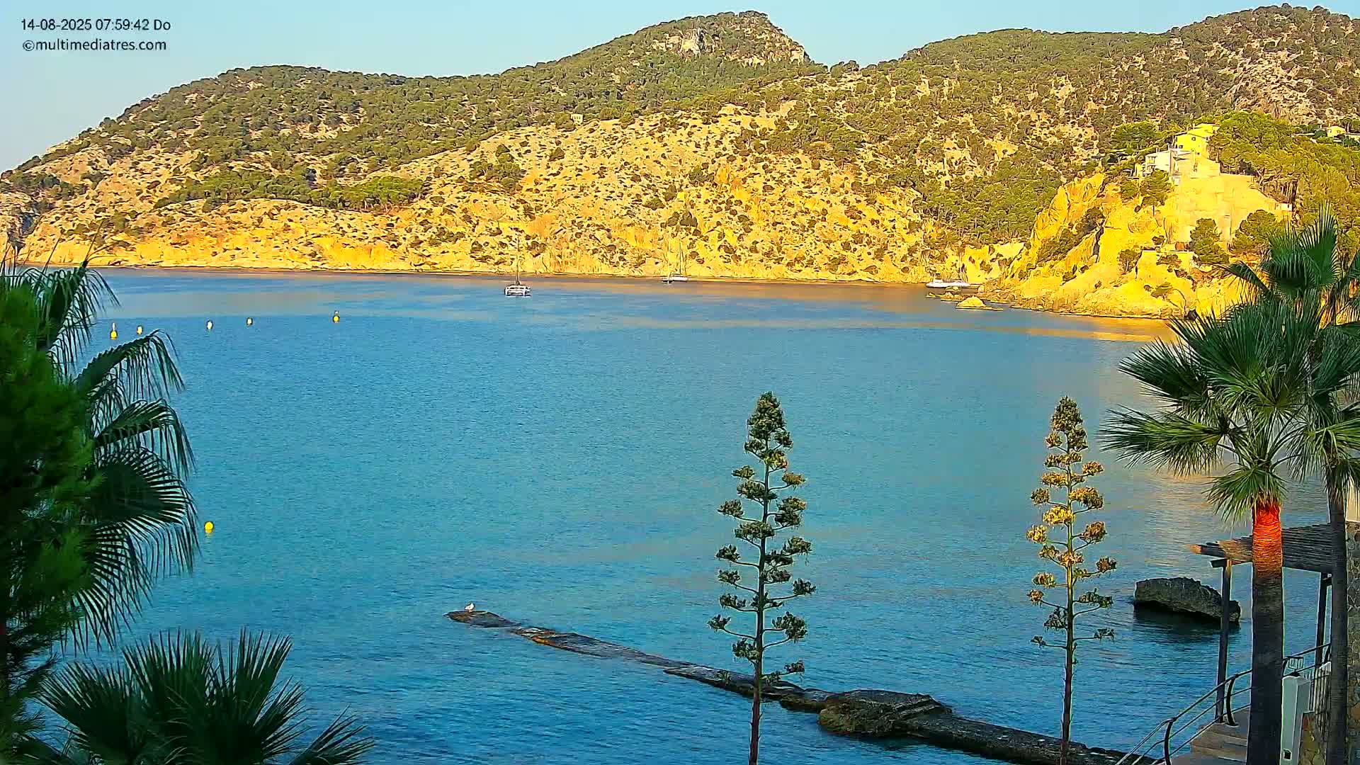 Mallorca Camp de Mar Roca Coast  Live Cam - Sierra de Tramontana, Mallorca, Islas Baleares (Balearic Islands), Spain