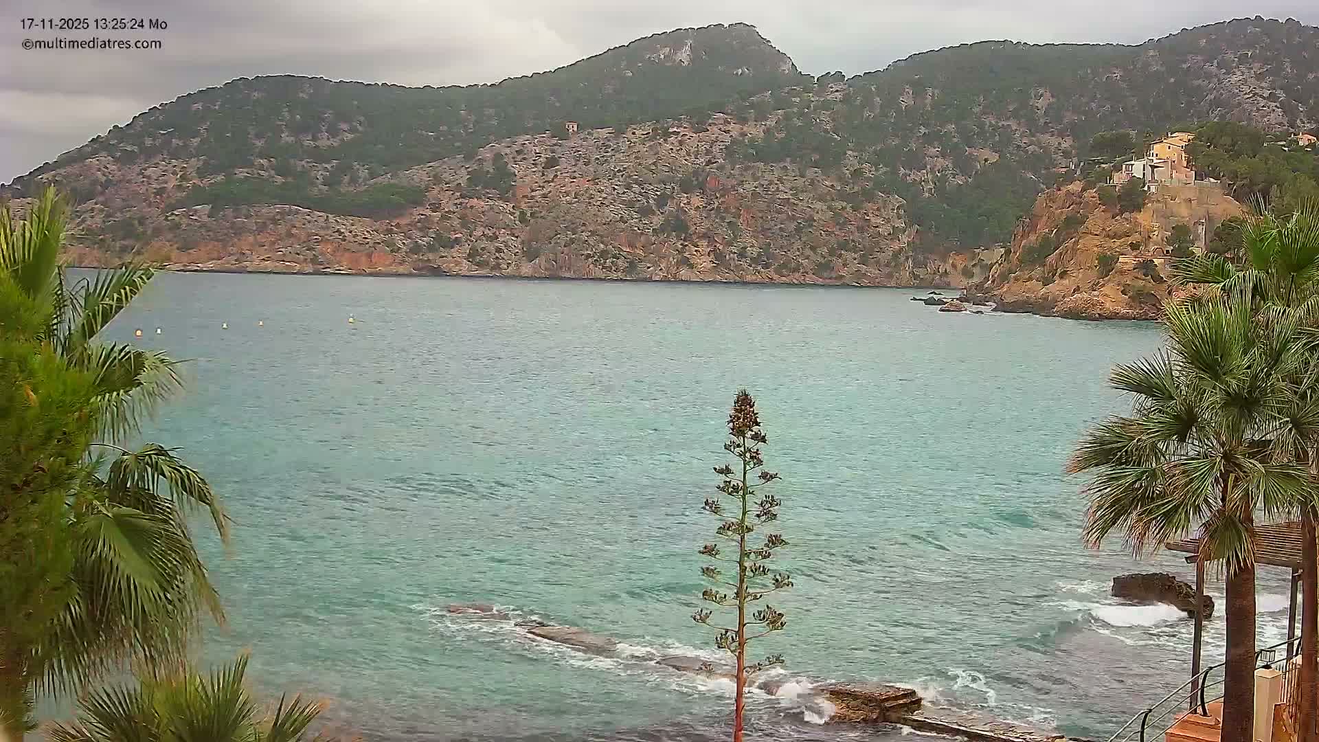 Mallorca Camp de Mar Roca Coast  Live Cam - Sierra de Tramontana, Mallorca, Islas Baleares (Balearic Islands), Spain