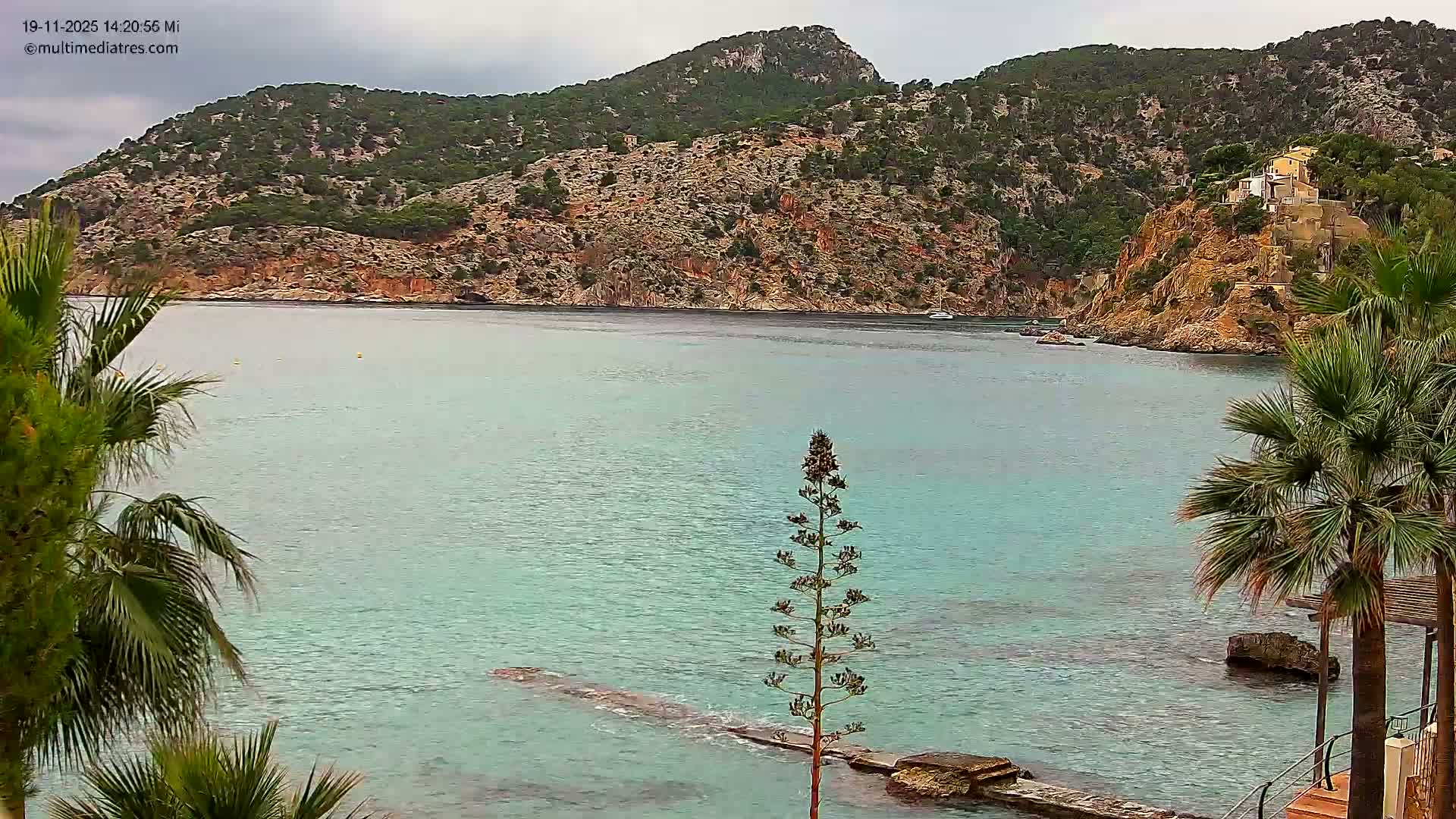 Mallorca Camp de Mar Roca Coast  Live Cam - Sierra de Tramontana, Mallorca, Islas Baleares (Balearic Islands), Spain
