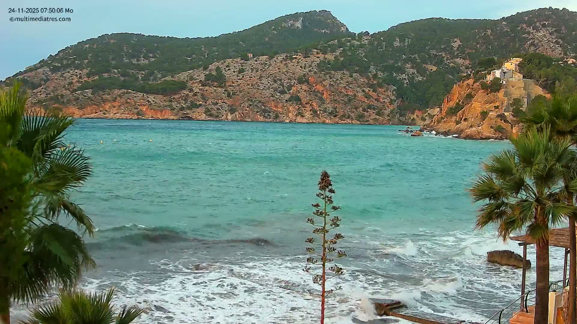 Mallorca Camp de Mar Roca Coast  Live Cam - Sierra de Tramontana, Mallorca, Islas Baleares (Balearic Islands), Spain