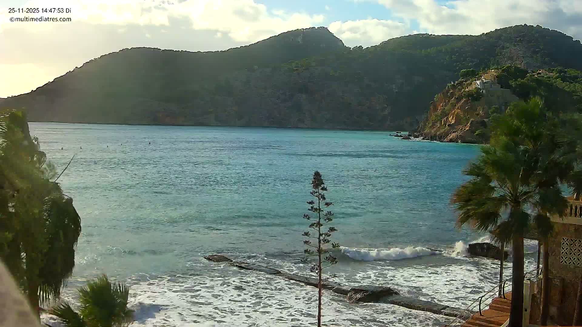Mallorca Camp de Mar Roca Coast  Live Cam - Sierra de Tramontana, Mallorca, Islas Baleares (Balearic Islands), Spain