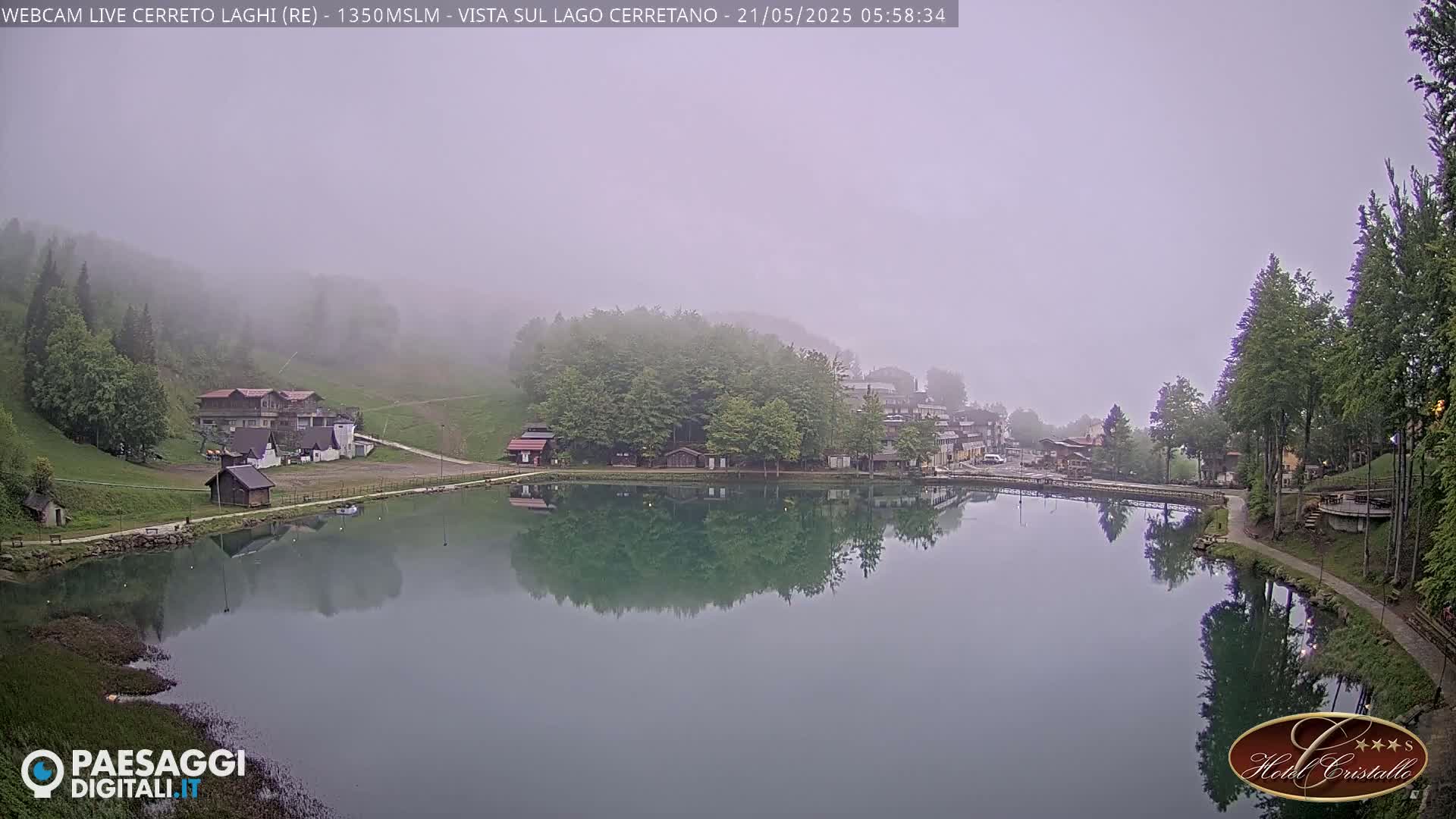 Cerreto Laghi Lake & Alpe di Succiso (Alp of Succiso Mount) Panaromic Live Cam -  Reggio Emilia, Emilia-Romagna, Italy