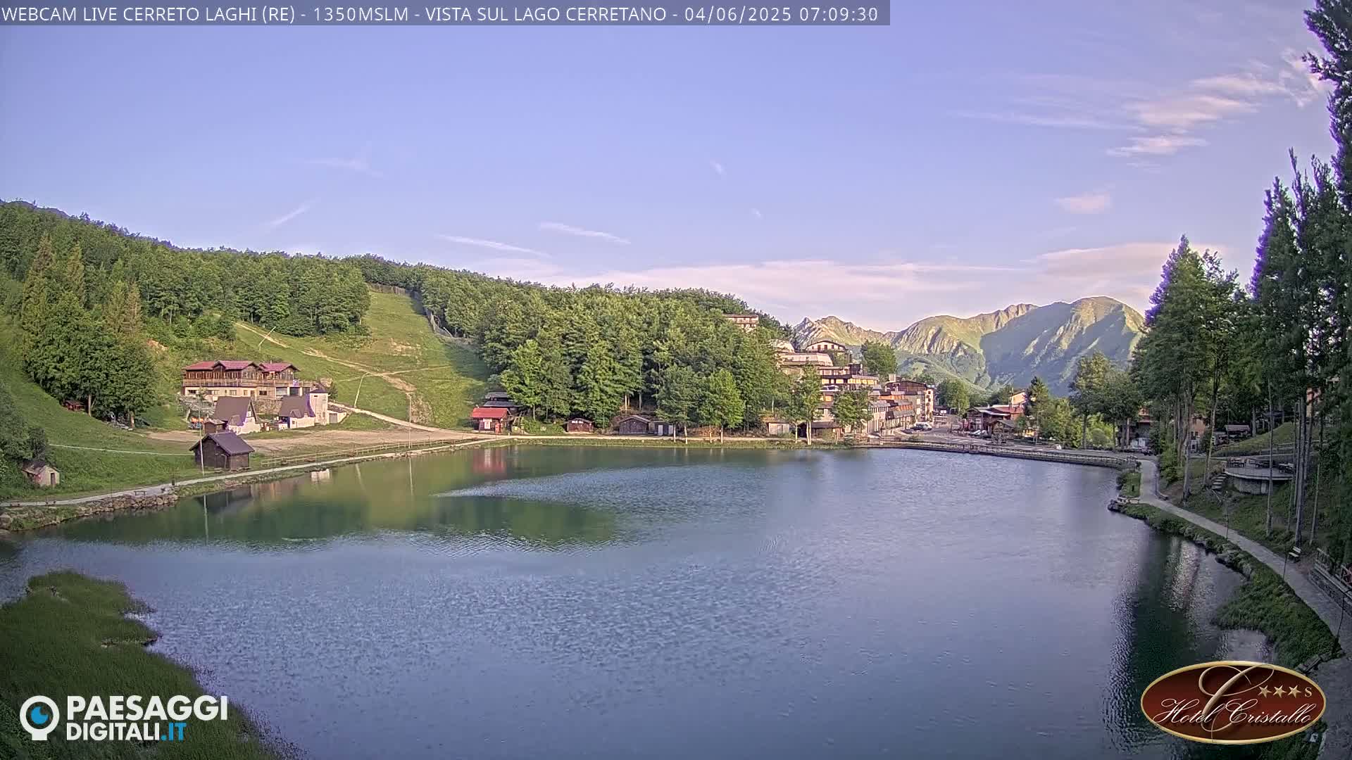Cerreto Laghi Lake & Alpe di Succiso (Alp of Succiso Mount) Panaromic Live Cam -  Reggio Emilia, Emilia-Romagna, Italy