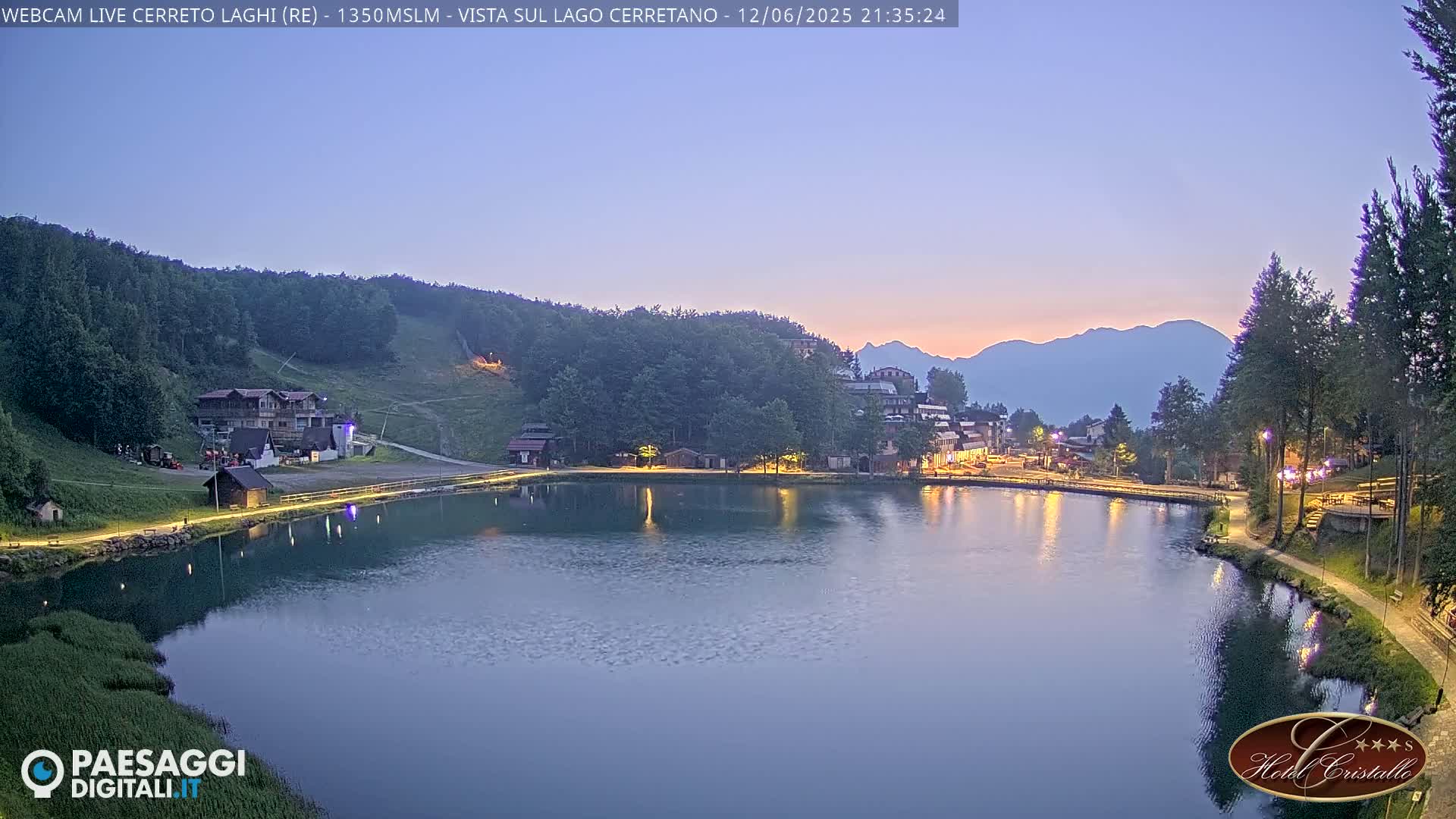 Cerreto Laghi Lake & Alpe di Succiso (Alp of Succiso Mount) Panaromic Live Cam -  Reggio Emilia, Emilia-Romagna, Italy