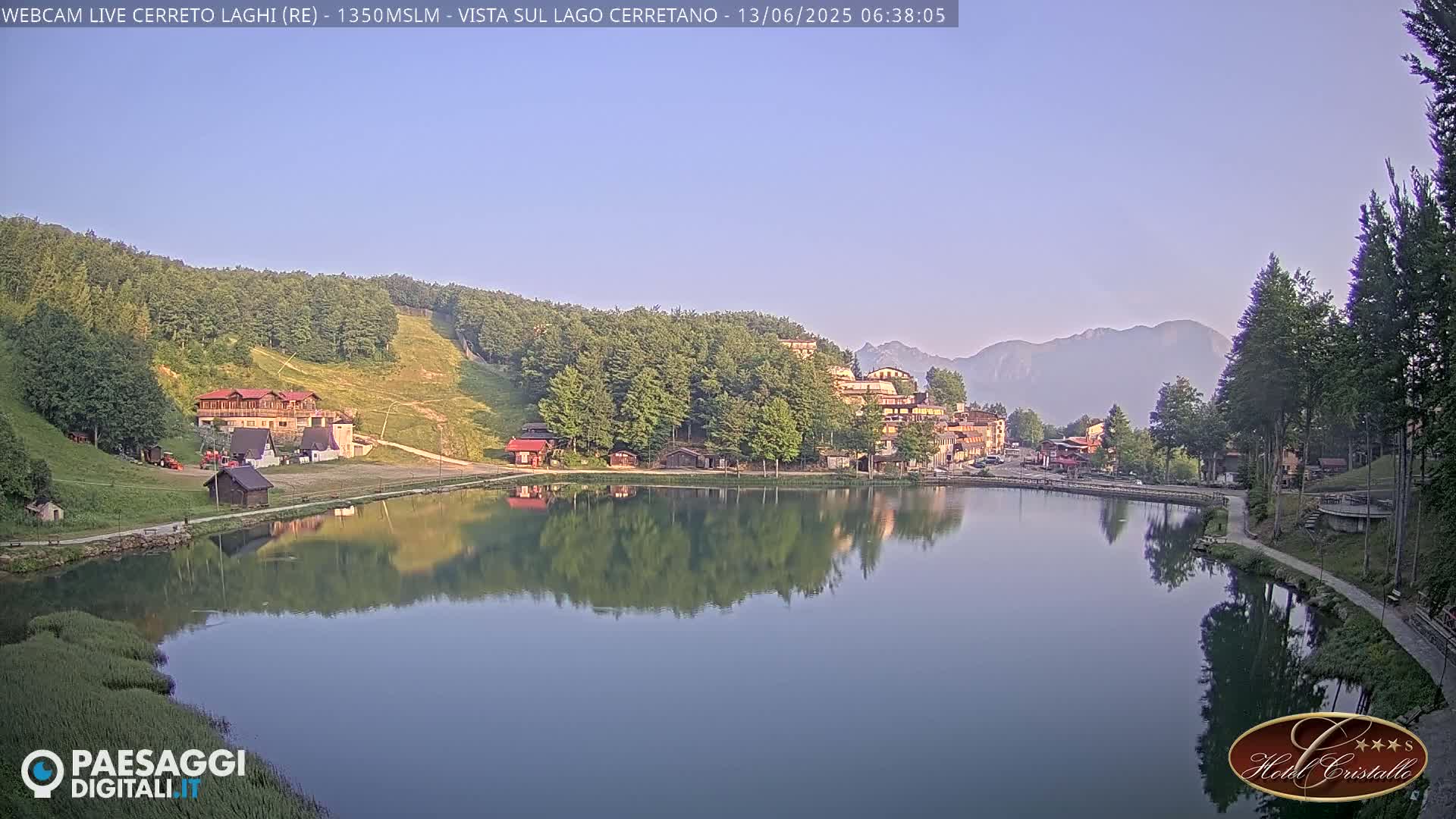 Cerreto Laghi Lake & Alpe di Succiso (Alp of Succiso Mount) Panaromic Live Cam -  Reggio Emilia, Emilia-Romagna, Italy