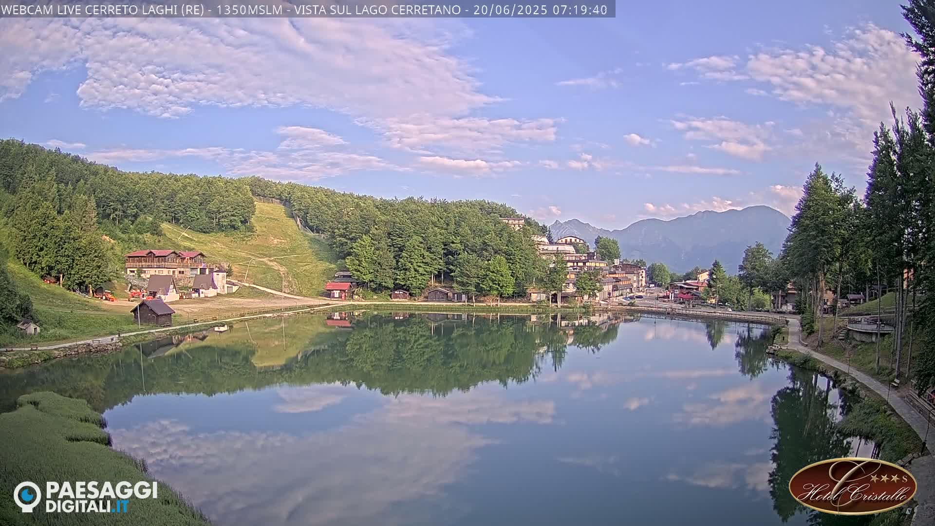Cerreto Laghi Lake & Alpe di Succiso (Alp of Succiso Mount) Panaromic Live Cam -  Reggio Emilia, Emilia-Romagna, Italy
