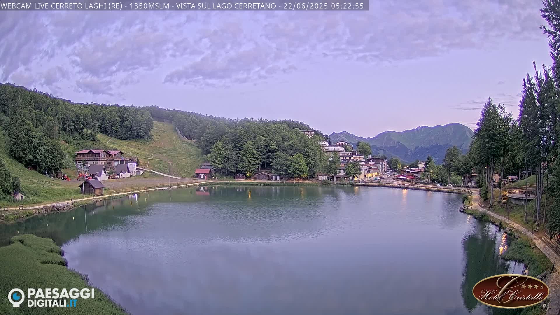 Cerreto Laghi Lake & Alpe di Succiso (Alp of Succiso Mount) Panaromic Live Cam -  Reggio Emilia, Emilia-Romagna, Italy