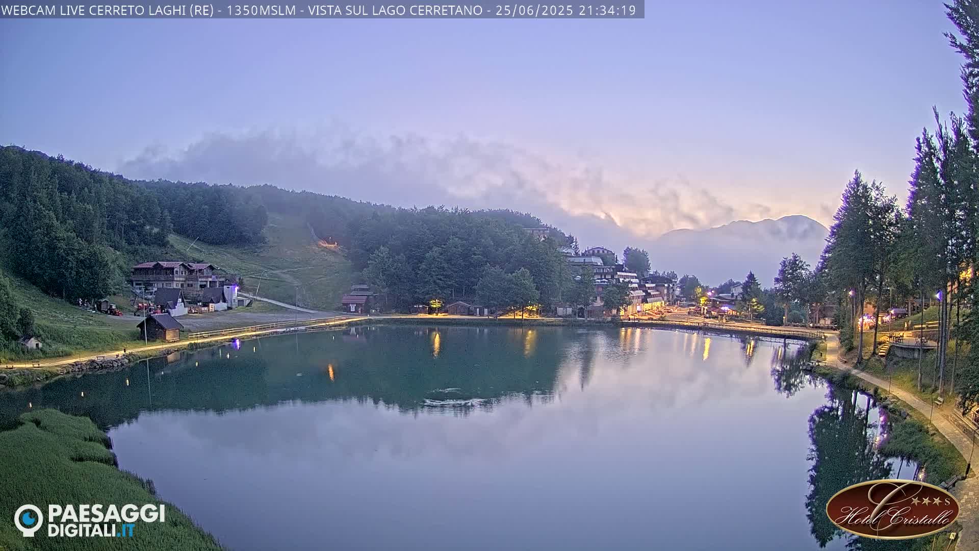 Cerreto Laghi Lake & Alpe di Succiso (Alp of Succiso Mount) Panaromic Live Cam -  Reggio Emilia, Emilia-Romagna, Italy