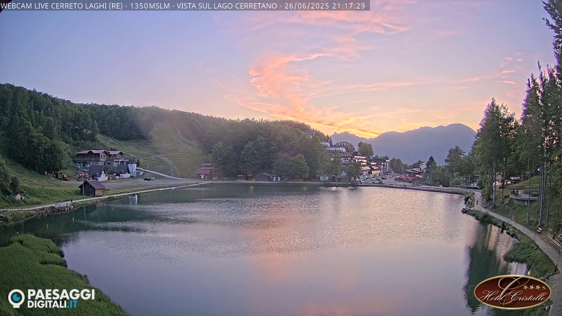 Cerreto Laghi Lake & Alpe di Succiso (Alp of Succiso Mount) Panaromic Live Cam -  Reggio Emilia, Emilia-Romagna, Italy