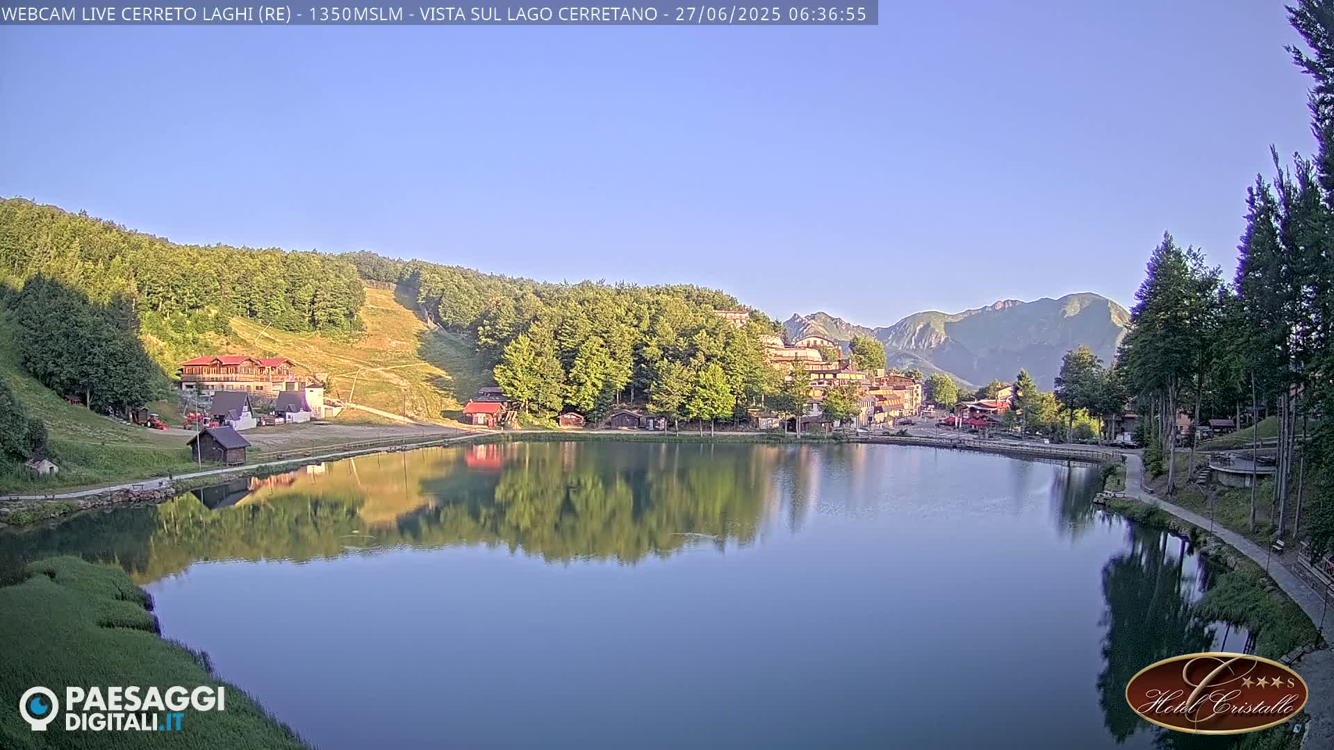 Cerreto Laghi Lake & Alpe di Succiso (Alp of Succiso Mount) Panaromic Live Cam -  Reggio Emilia, Emilia-Romagna, Italy