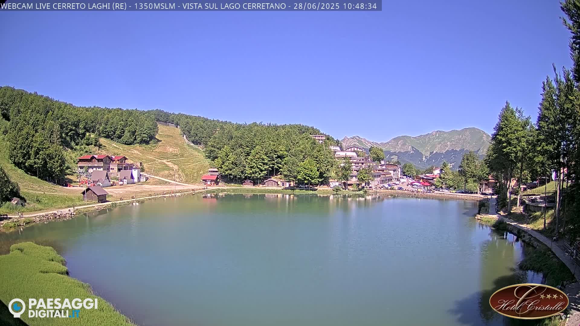 Cerreto Laghi Lake & Alpe di Succiso (Alp of Succiso Mount) Panaromic Live Cam -  Reggio Emilia, Emilia-Romagna, Italy