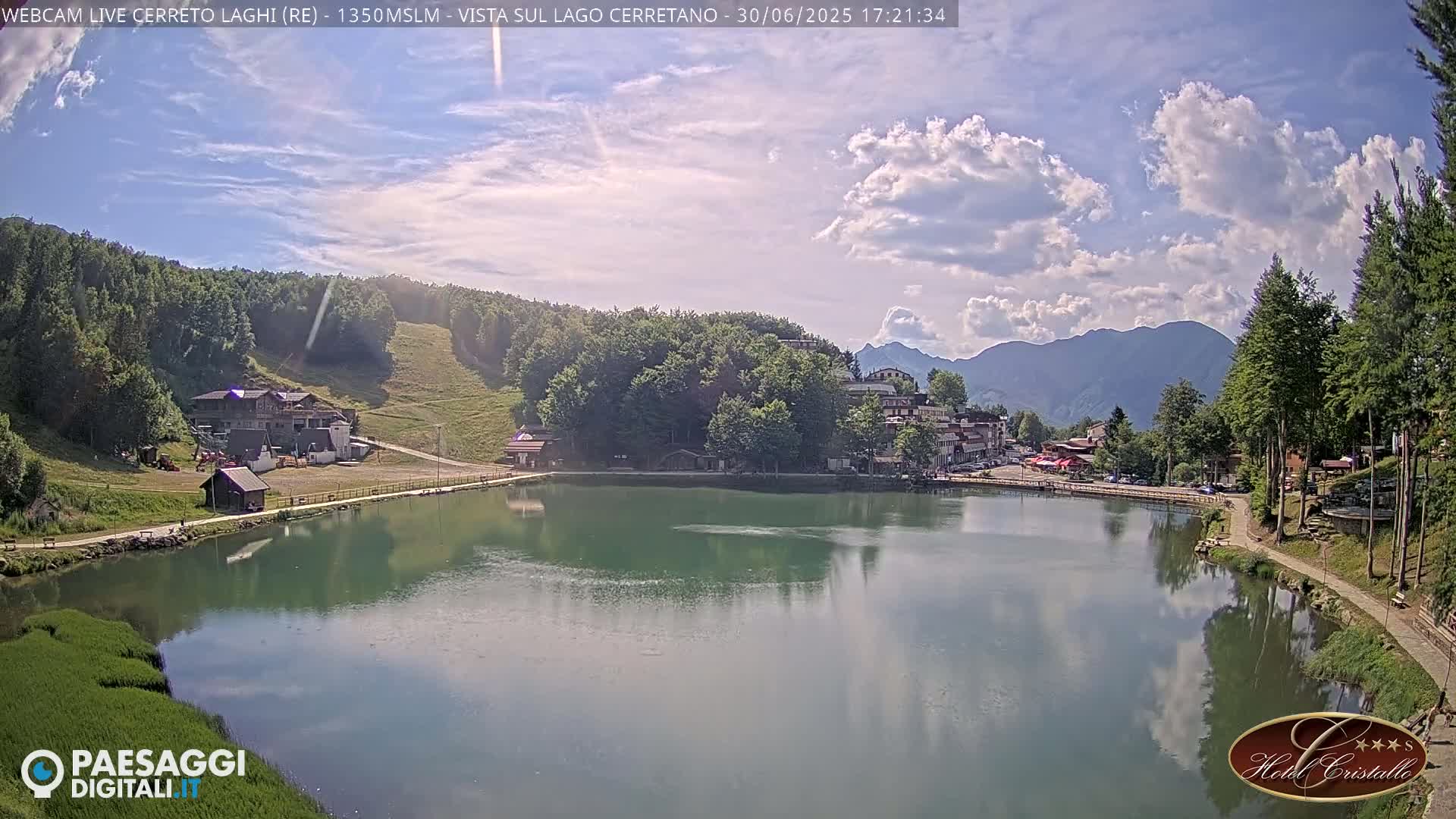 Cerreto Laghi Lake & Alpe di Succiso (Alp of Succiso Mount) Panaromic Live Cam -  Reggio Emilia, Emilia-Romagna, Italy