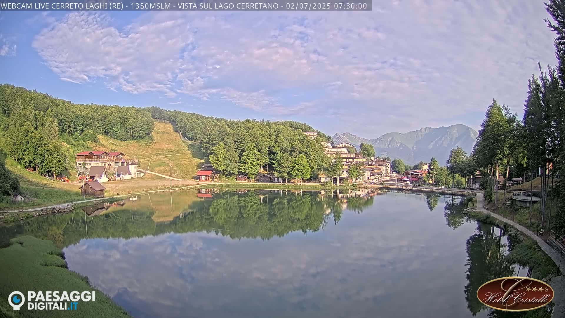 Cerreto Laghi Lake & Alpe di Succiso (Alp of Succiso Mount) Panaromic Live Cam -  Reggio Emilia, Emilia-Romagna, Italy