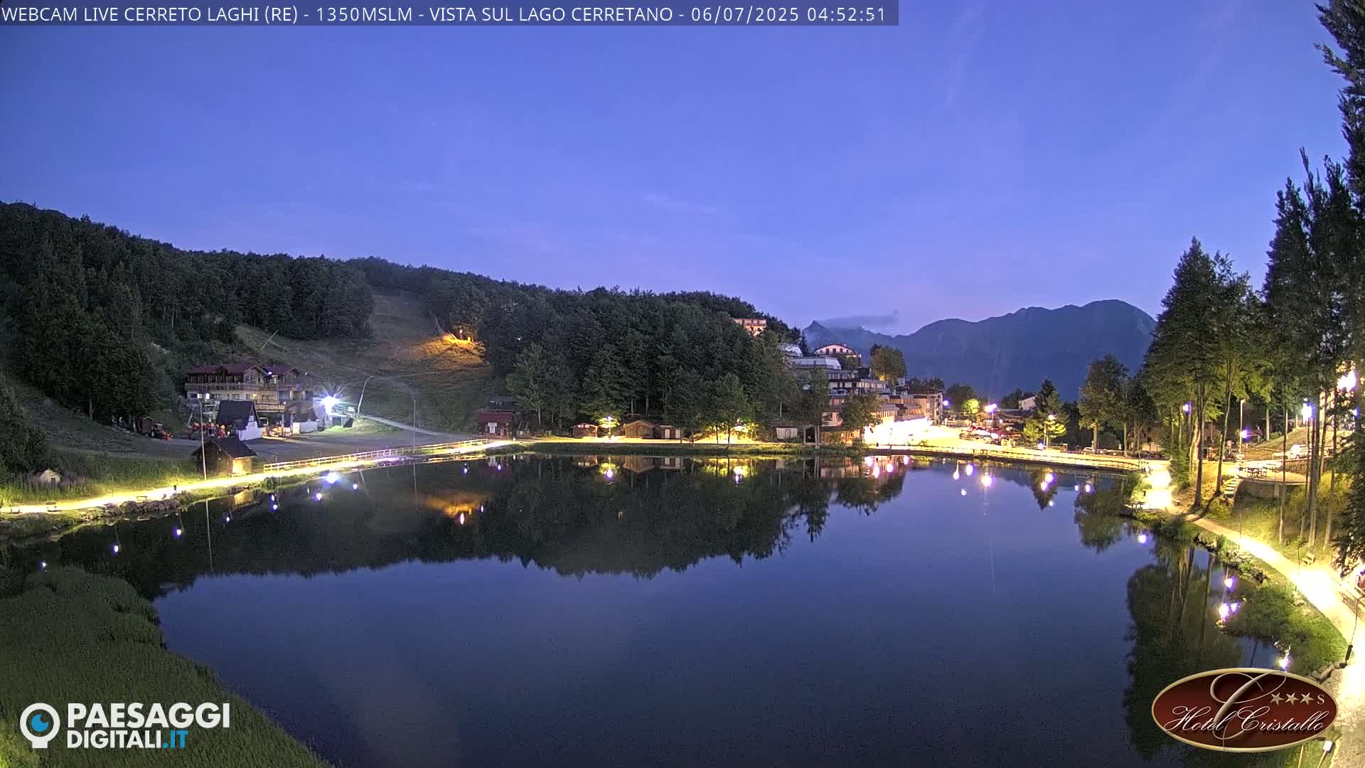 Cerreto Laghi Lake & Alpe di Succiso (Alp of Succiso Mount) Panaromic Live Cam -  Reggio Emilia, Emilia-Romagna, Italy