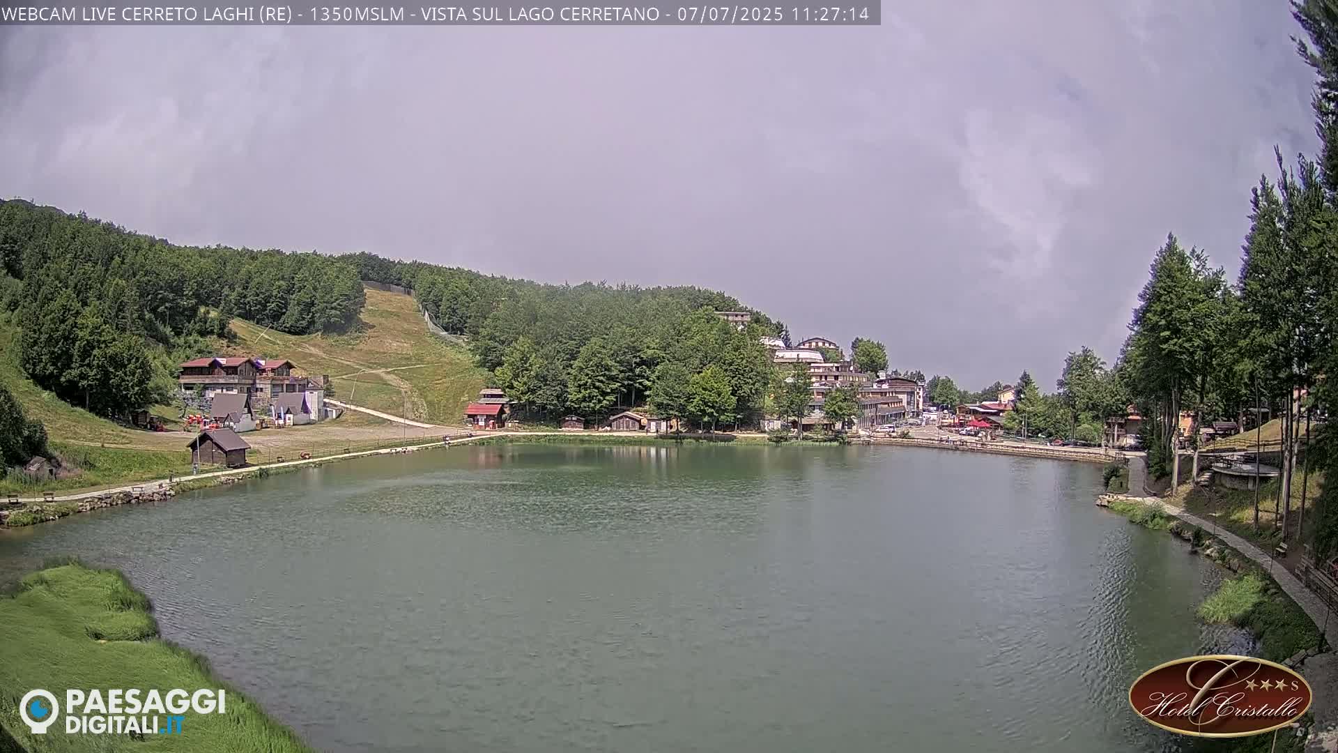 Cerreto Laghi Lake & Alpe di Succiso (Alp of Succiso Mount) Panaromic Live Cam -  Reggio Emilia, Emilia-Romagna, Italy