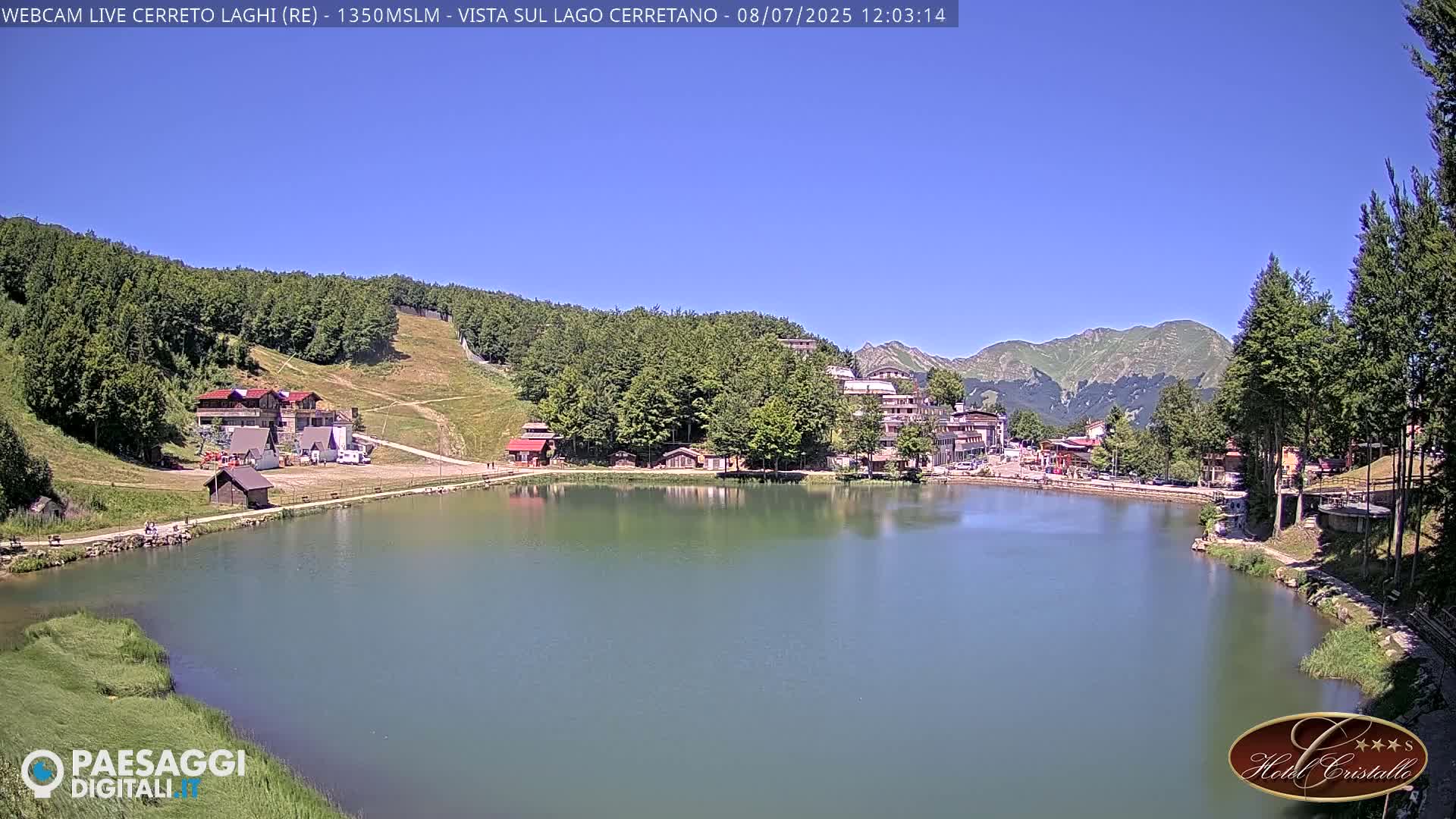 Cerreto Laghi Lake & Alpe di Succiso (Alp of Succiso Mount) Panaromic Live Cam -  Reggio Emilia, Emilia-Romagna, Italy
