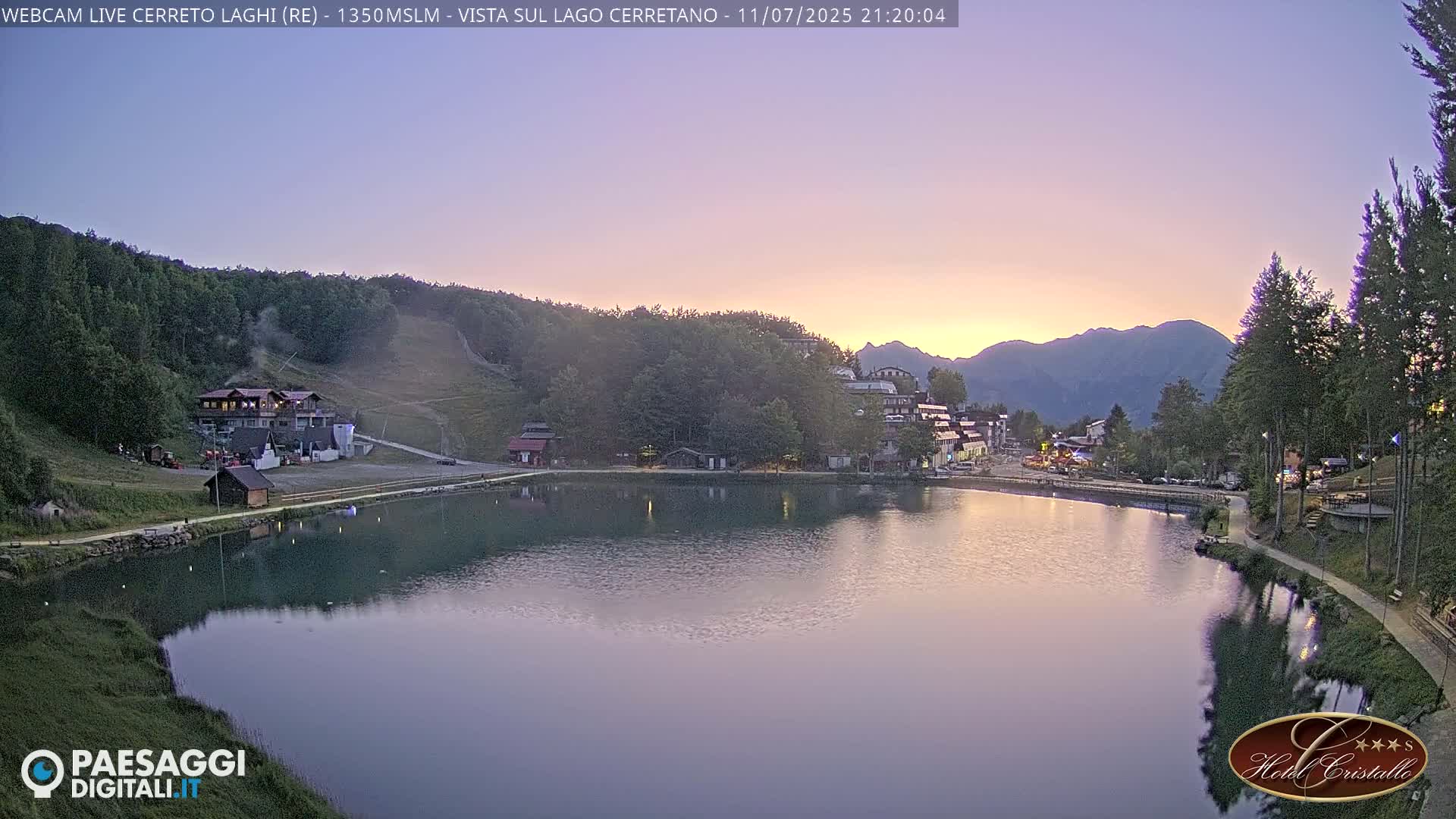 Cerreto Laghi Lake & Alpe di Succiso (Alp of Succiso Mount) Panaromic Live Cam -  Reggio Emilia, Emilia-Romagna, Italy