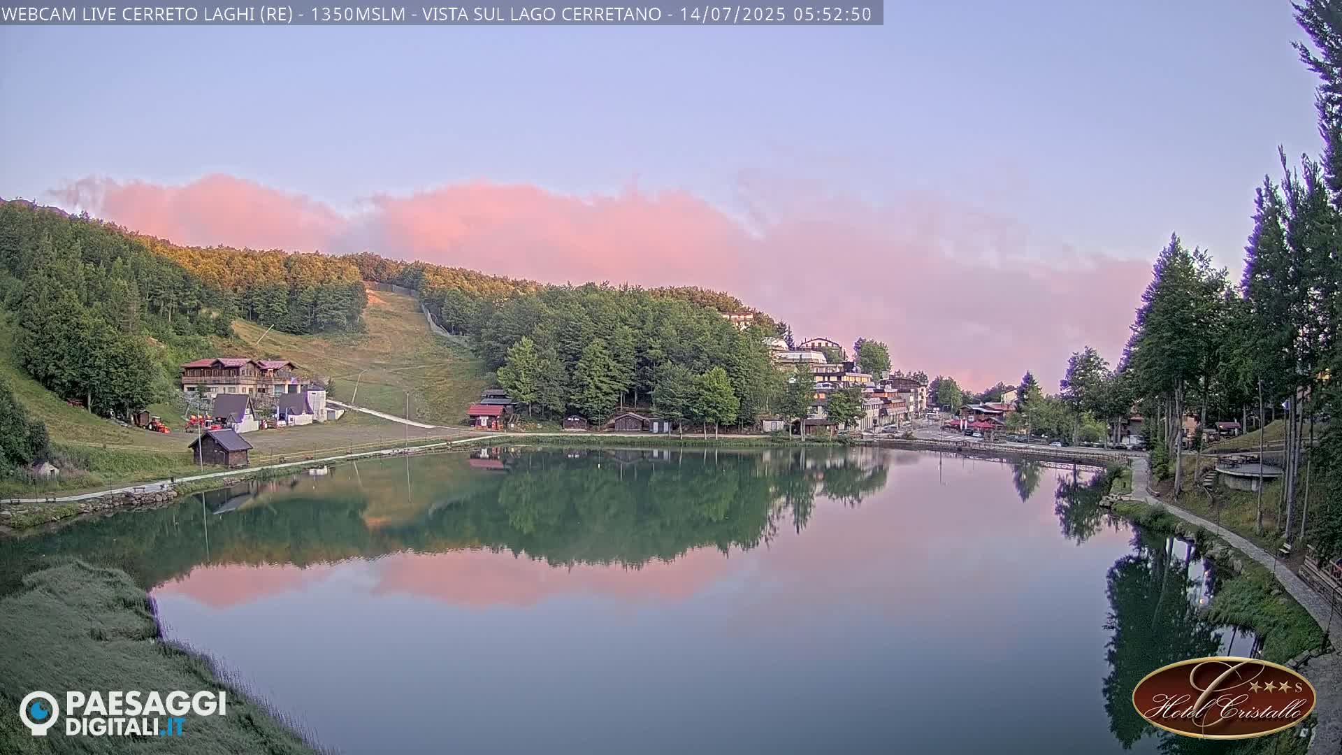 Cerreto Laghi Lake & Alpe di Succiso (Alp of Succiso Mount) Panaromic Live Cam -  Reggio Emilia, Emilia-Romagna, Italy