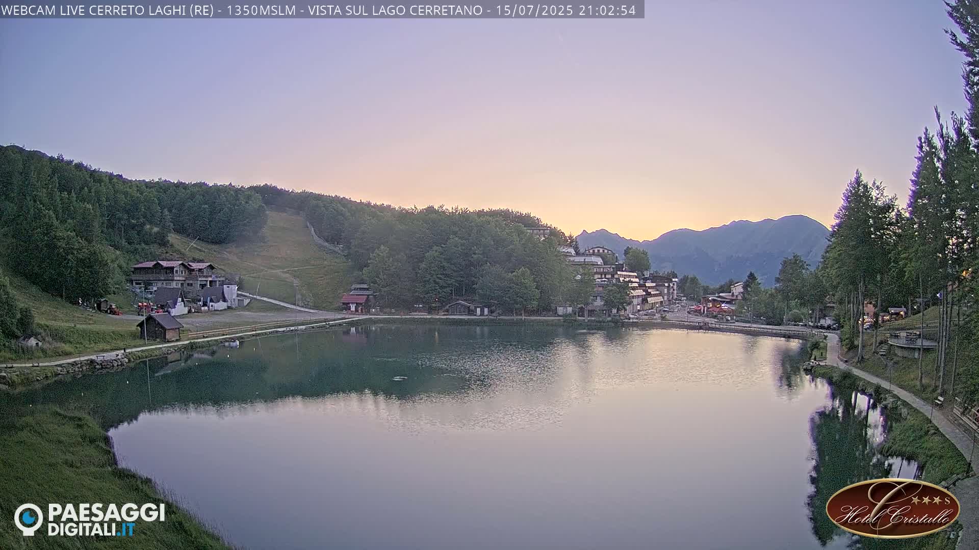 Cerreto Laghi Lake & Alpe di Succiso (Alp of Succiso Mount) Panaromic Live Cam -  Reggio Emilia, Emilia-Romagna, Italy