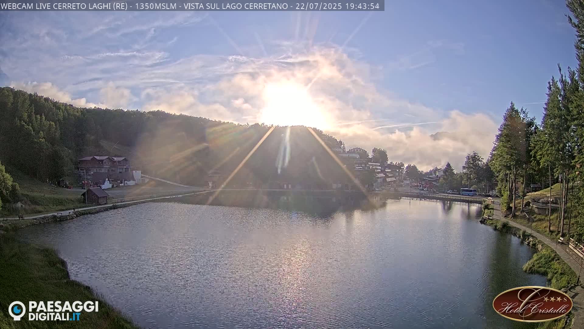 Cerreto Laghi Lake & Alpe di Succiso (Alp of Succiso Mount) Panaromic Live Cam -  Reggio Emilia, Emilia-Romagna, Italy