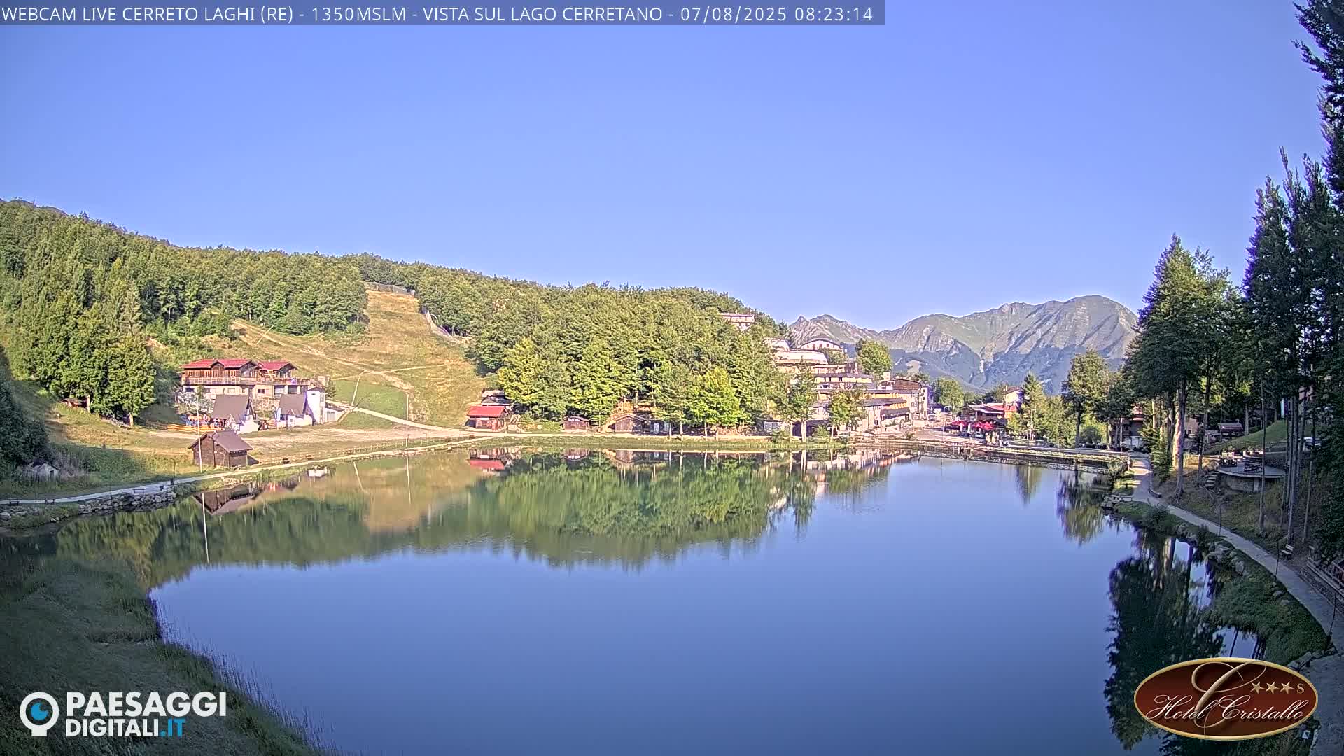 Cerreto Laghi Lake & Alpe di Succiso (Alp of Succiso Mount) Panaromic Live Cam -  Reggio Emilia, Emilia-Romagna, Italy
