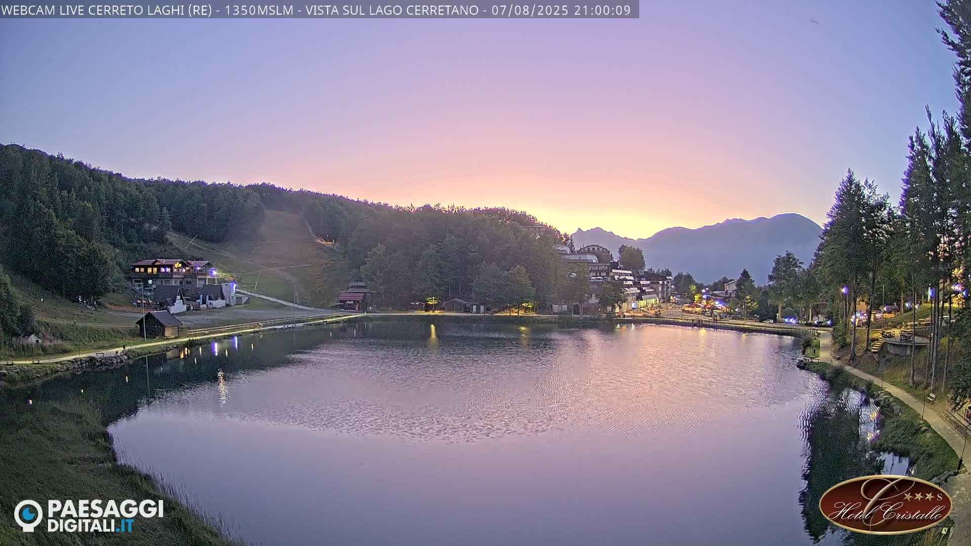 Cerreto Laghi Lake & Alpe di Succiso (Alp of Succiso Mount) Panaromic Live Cam -  Reggio Emilia, Emilia-Romagna, Italy