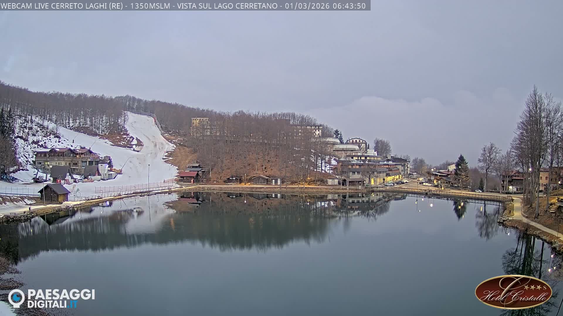 Cerreto Laghi Lake & Alpe di Succiso (Alp of Succiso Mount) Panaromic Live Cam -  Reggio Emilia, Emilia-Romagna, Italy