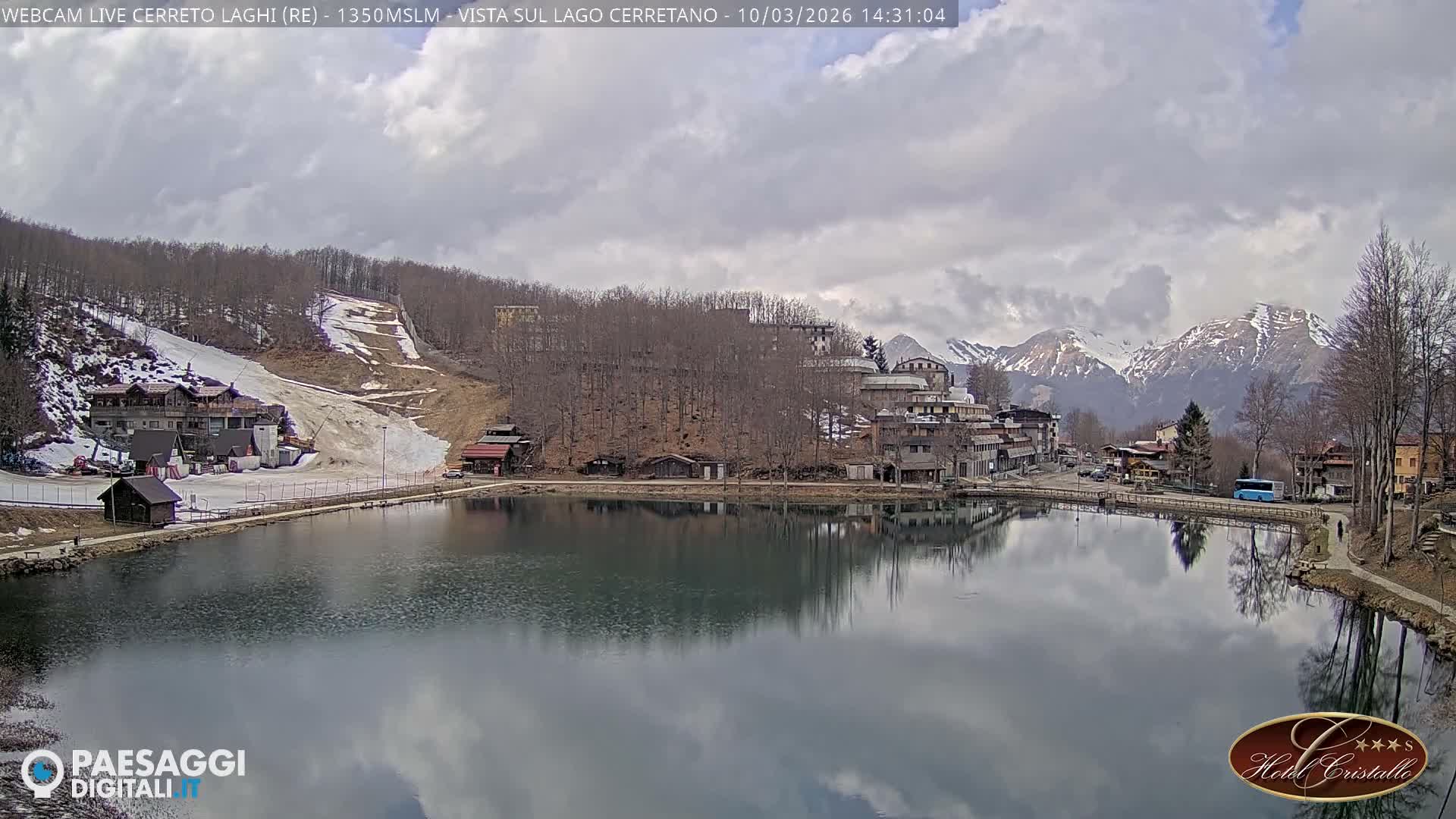 Cerreto Laghi Lake & Alpe di Succiso (Alp of Succiso Mount) Panaromic Live Cam -  Reggio Emilia, Emilia-Romagna, Italy