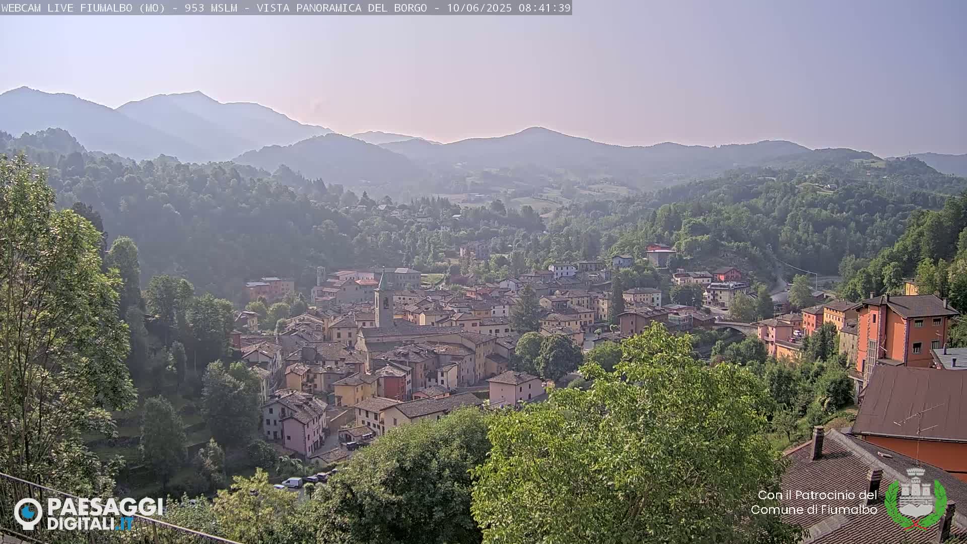 Fiumalbo -Dogana Village (Comune) Skyline Live Cam - Modena, Emilia-Romagna, Italia