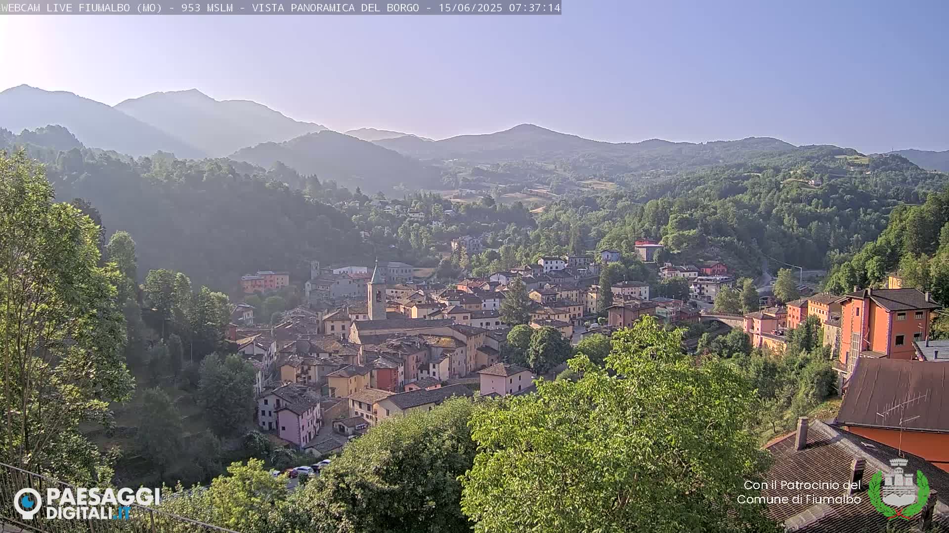 Fiumalbo -Dogana Village (Comune) Skyline Live Cam - Modena, Emilia-Romagna, Italia