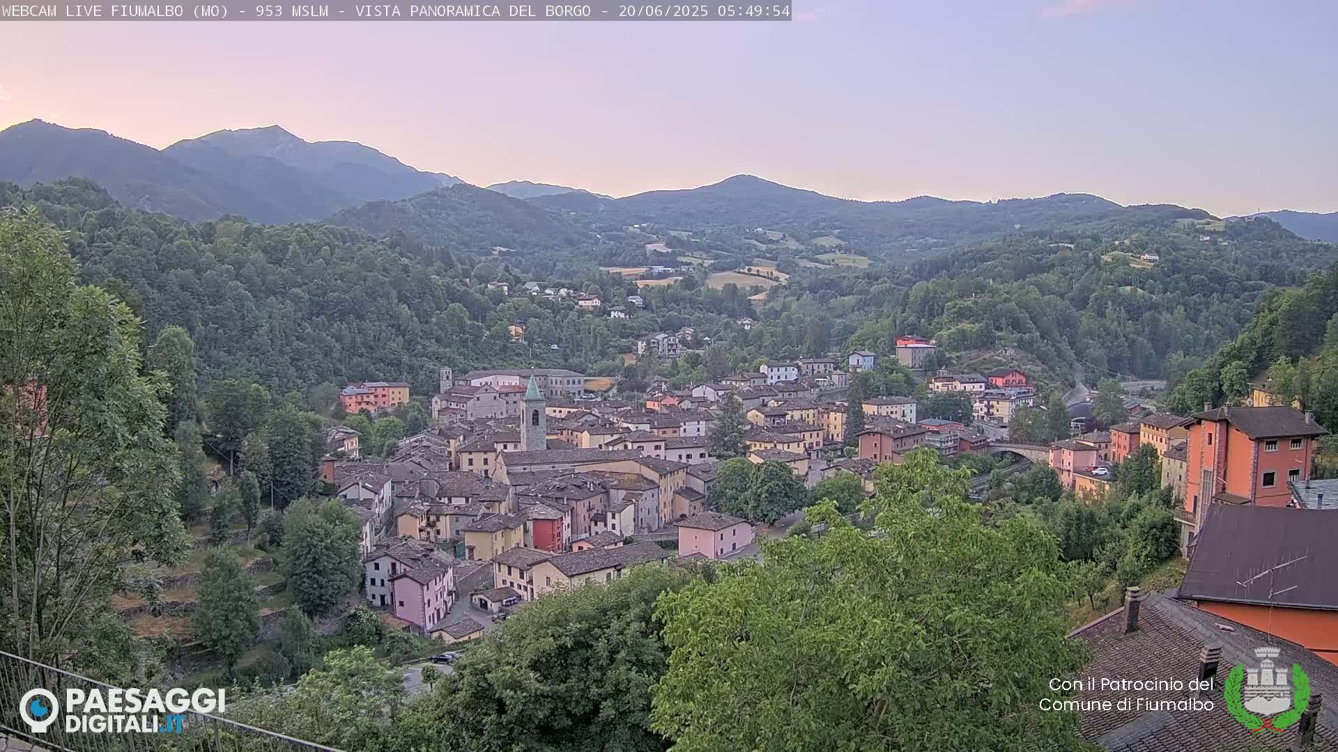 Fiumalbo -Dogana Village (Comune) Skyline Live Cam - Modena, Emilia-Romagna, Italia