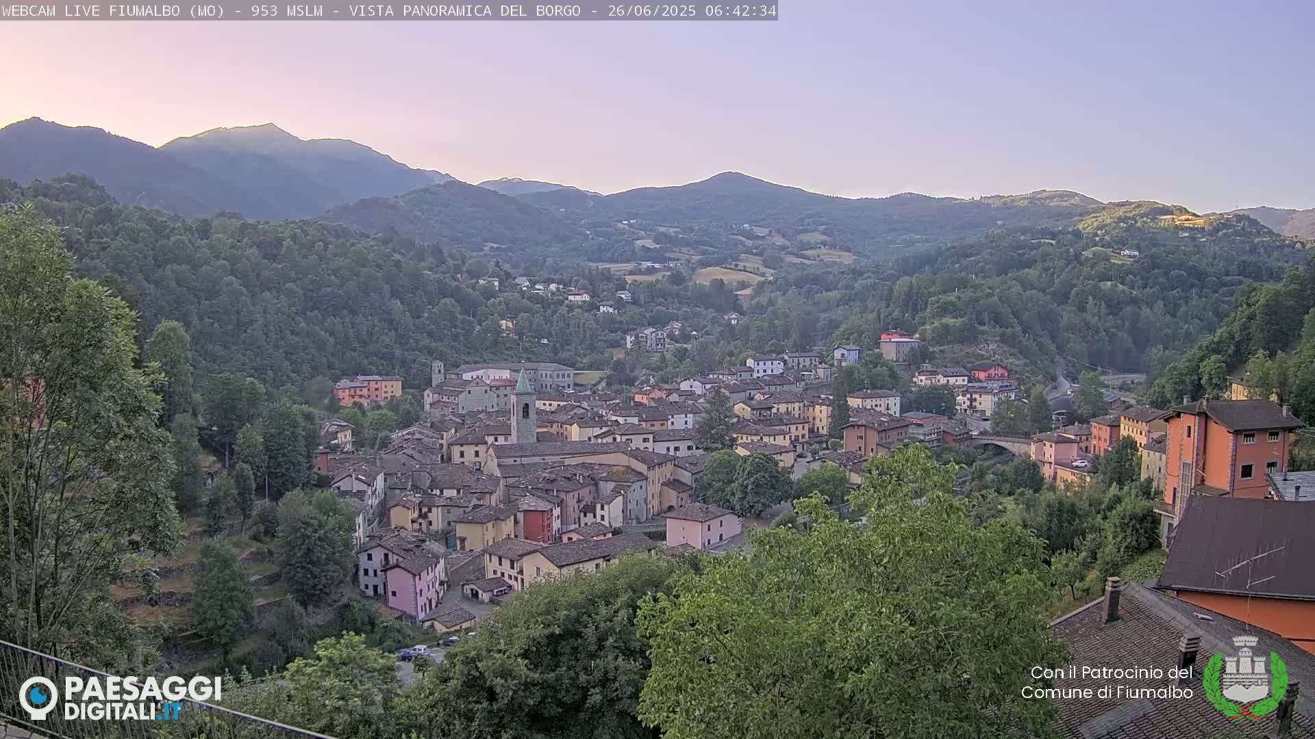 Fiumalbo -Dogana Village (Comune) Skyline Live Cam - Modena, Emilia-Romagna, Italia