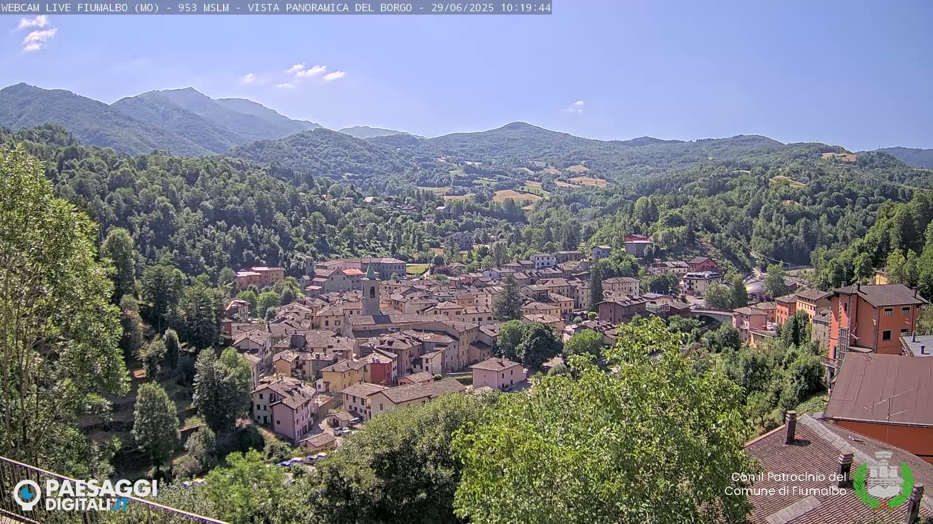 Fiumalbo -Dogana Village (Comune) Skyline Live Cam - Modena, Emilia-Romagna, Italia