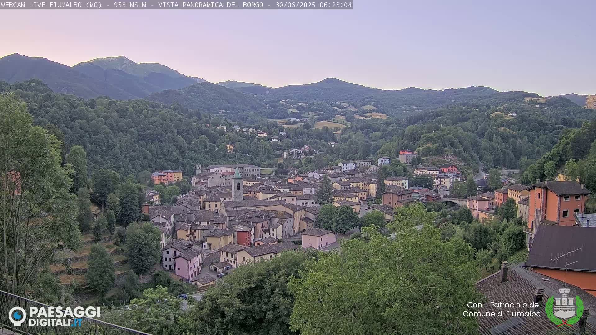 Fiumalbo -Dogana Village (Comune) Skyline Live Cam - Modena, Emilia-Romagna, Italia