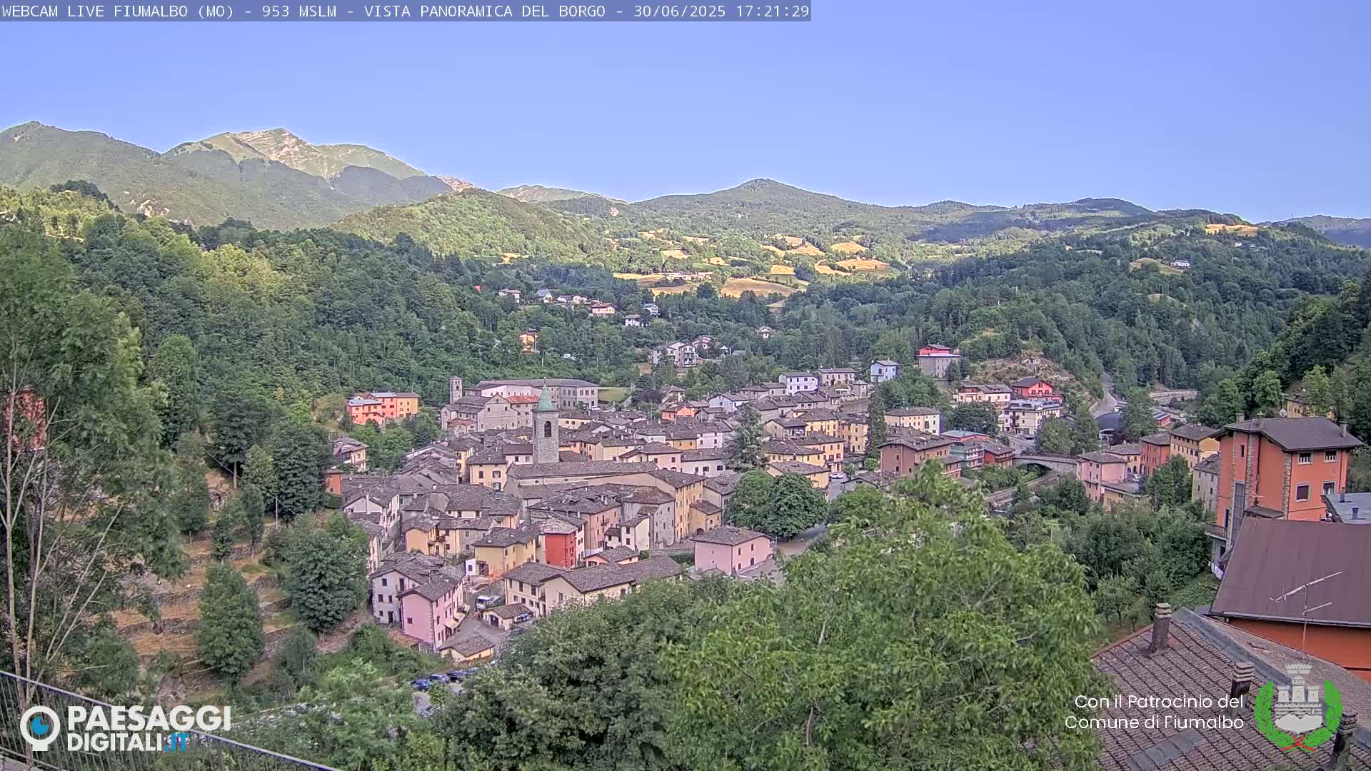 Fiumalbo -Dogana Village (Comune) Skyline Live Cam - Modena, Emilia-Romagna, Italia