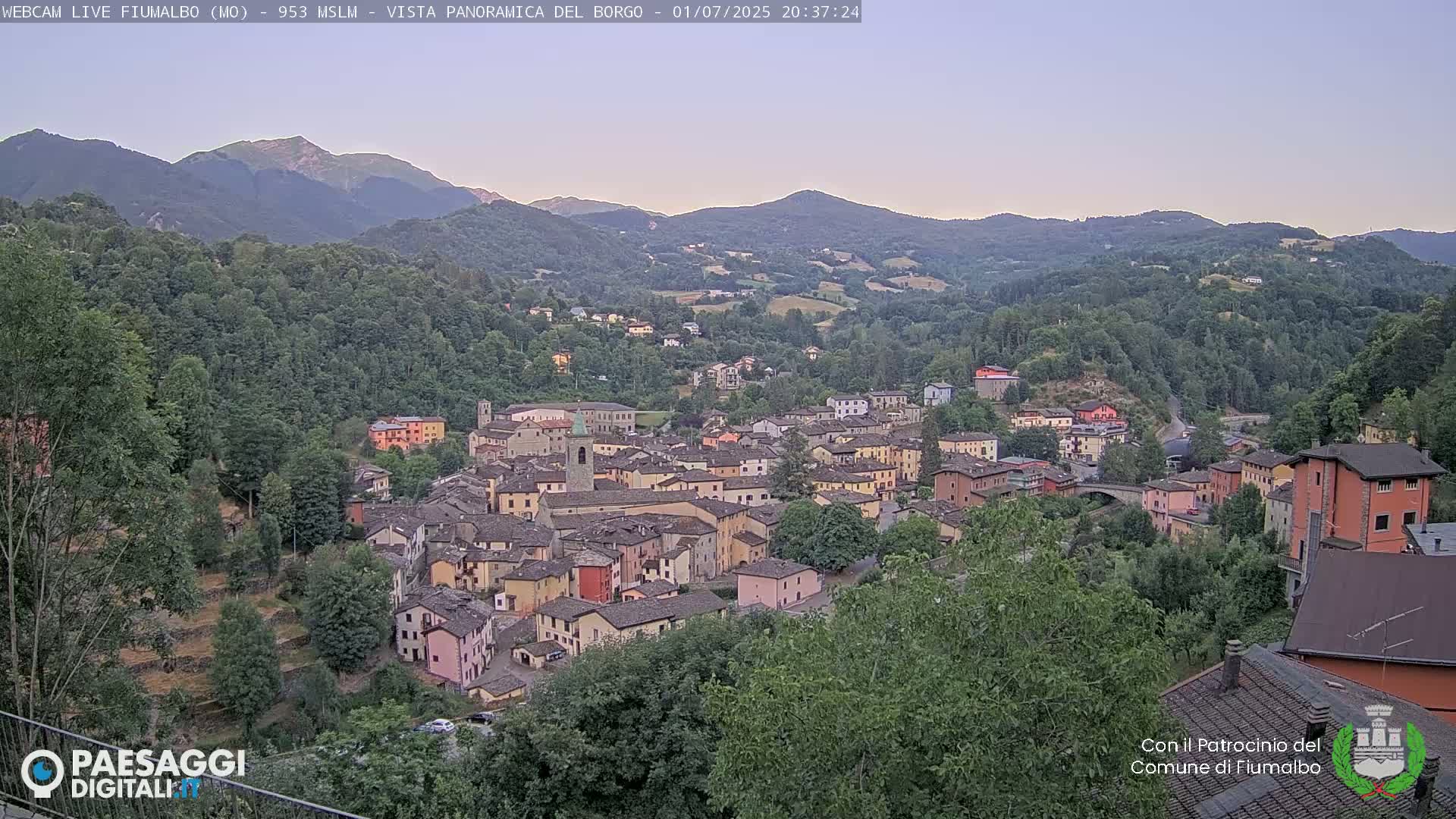 Fiumalbo -Dogana Village (Comune) Skyline Live Cam - Modena, Emilia-Romagna, Italia