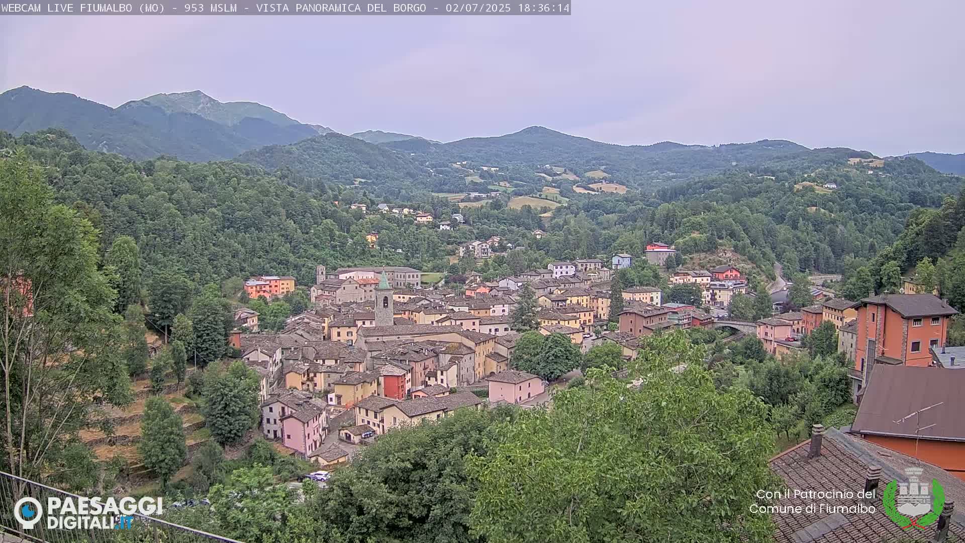 Fiumalbo -Dogana Village (Comune) Skyline Live Cam - Modena, Emilia-Romagna, Italia
