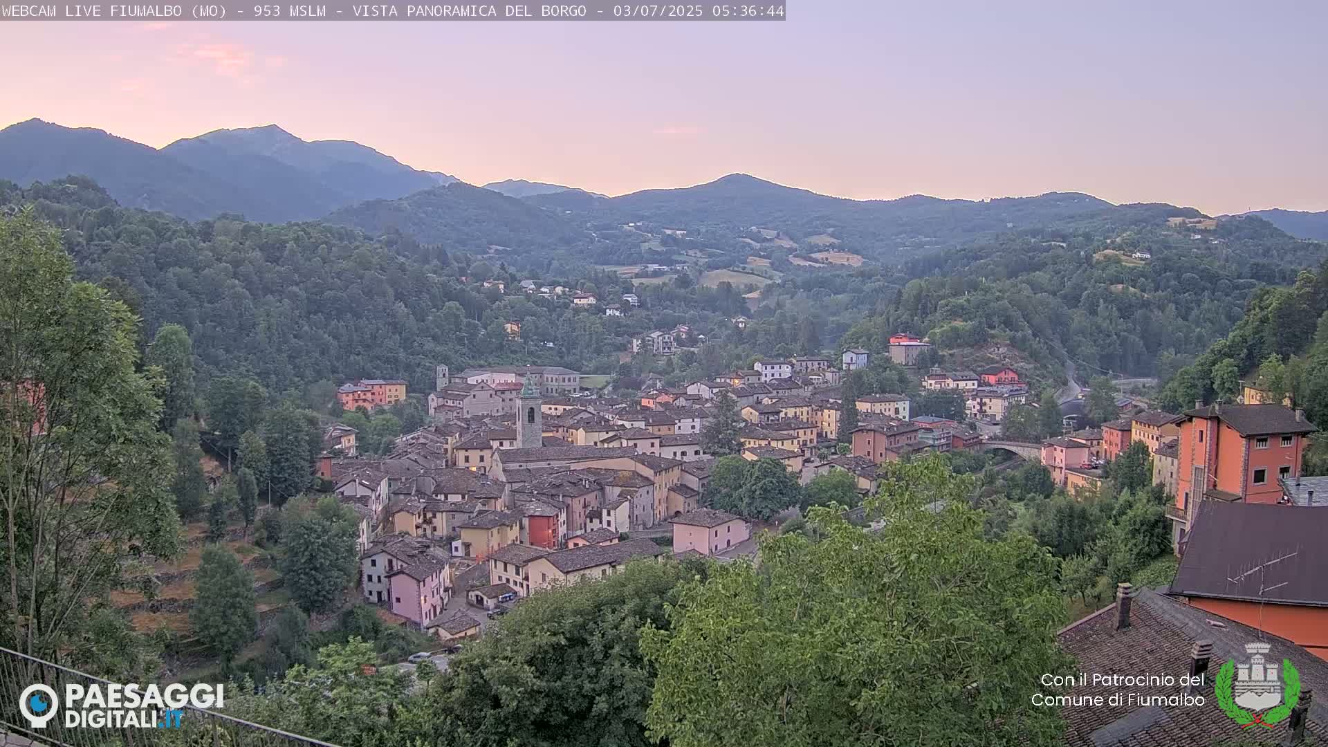 Fiumalbo -Dogana Village (Comune) Skyline Live Cam - Modena, Emilia-Romagna, Italia