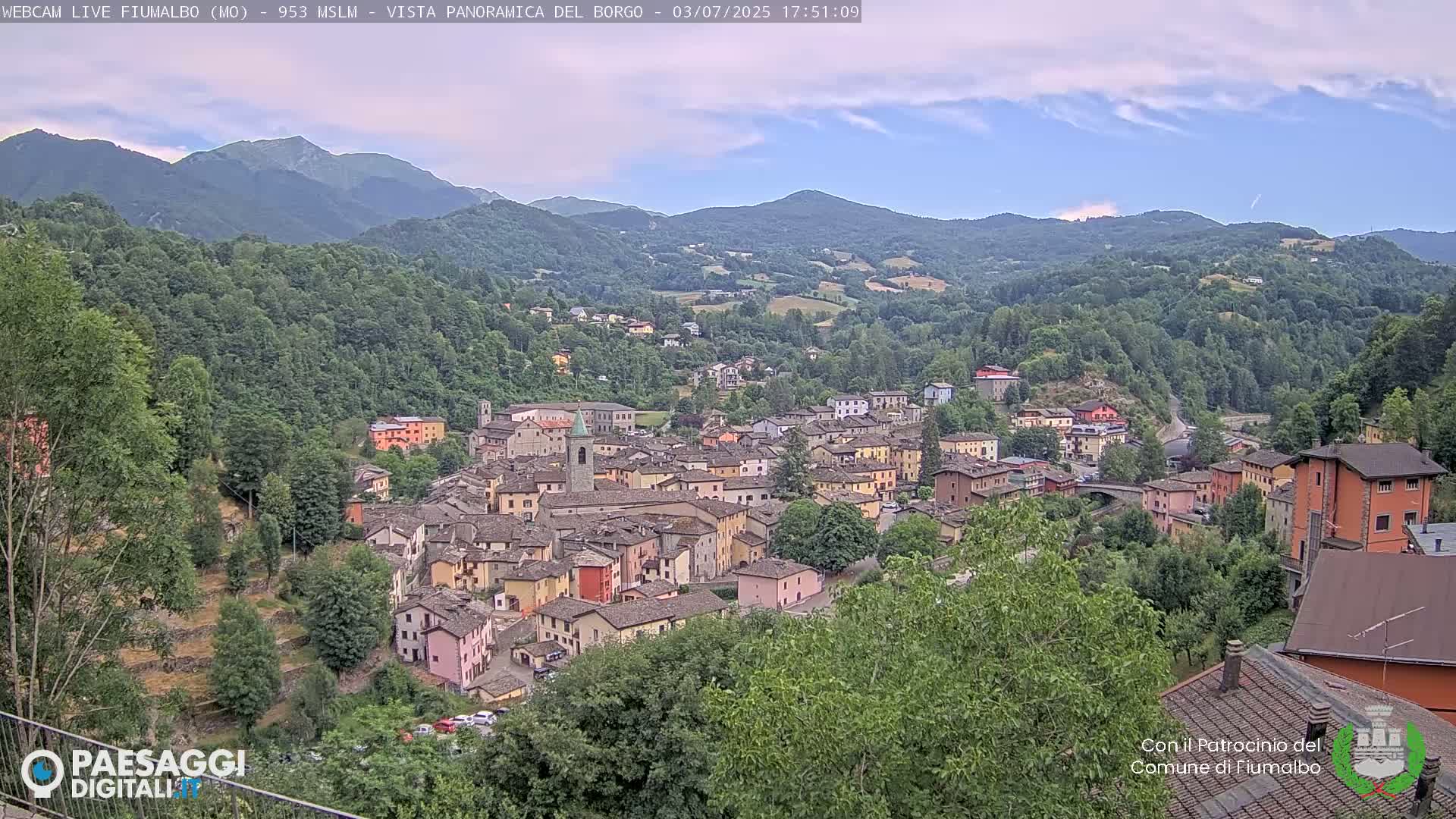 Fiumalbo -Dogana Village (Comune) Skyline Live Cam - Modena, Emilia-Romagna, Italia