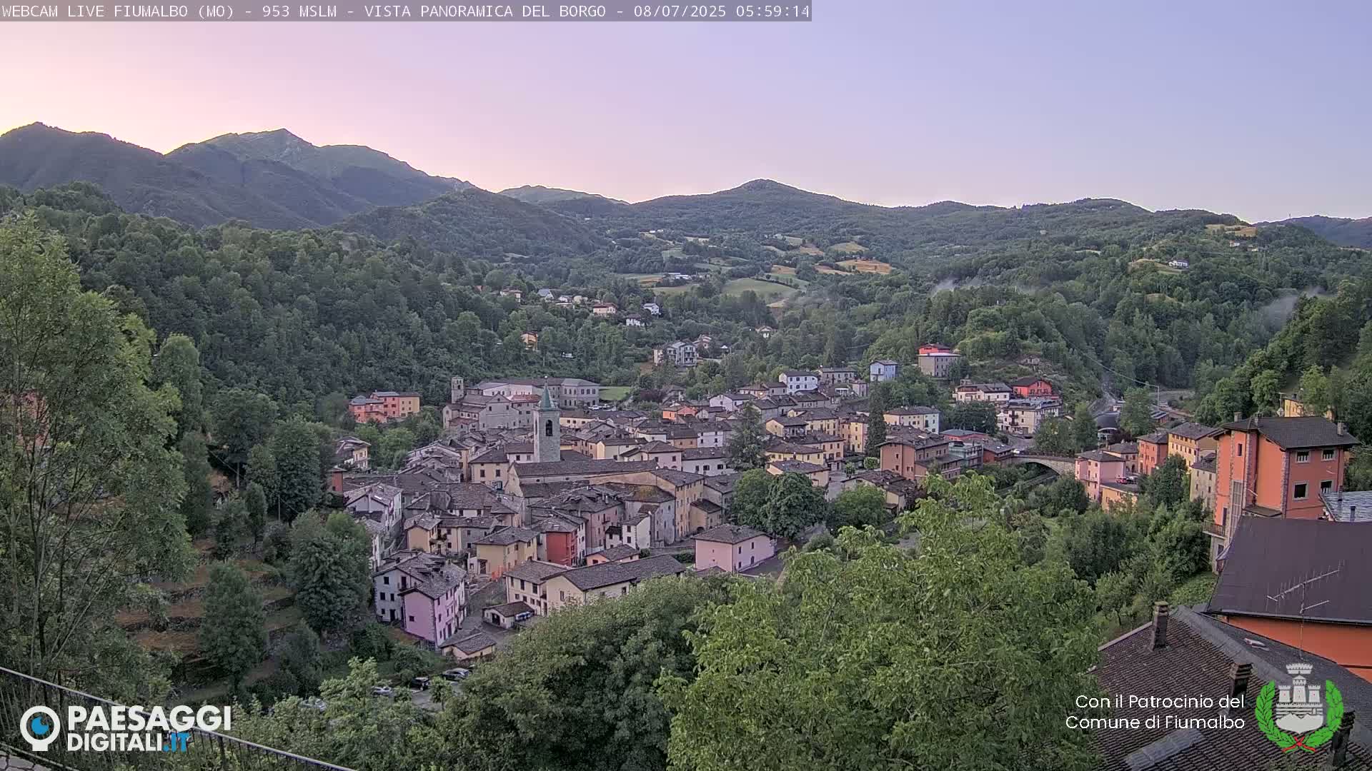 Fiumalbo -Dogana Village (Comune) Skyline Live Cam - Modena, Emilia-Romagna, Italia